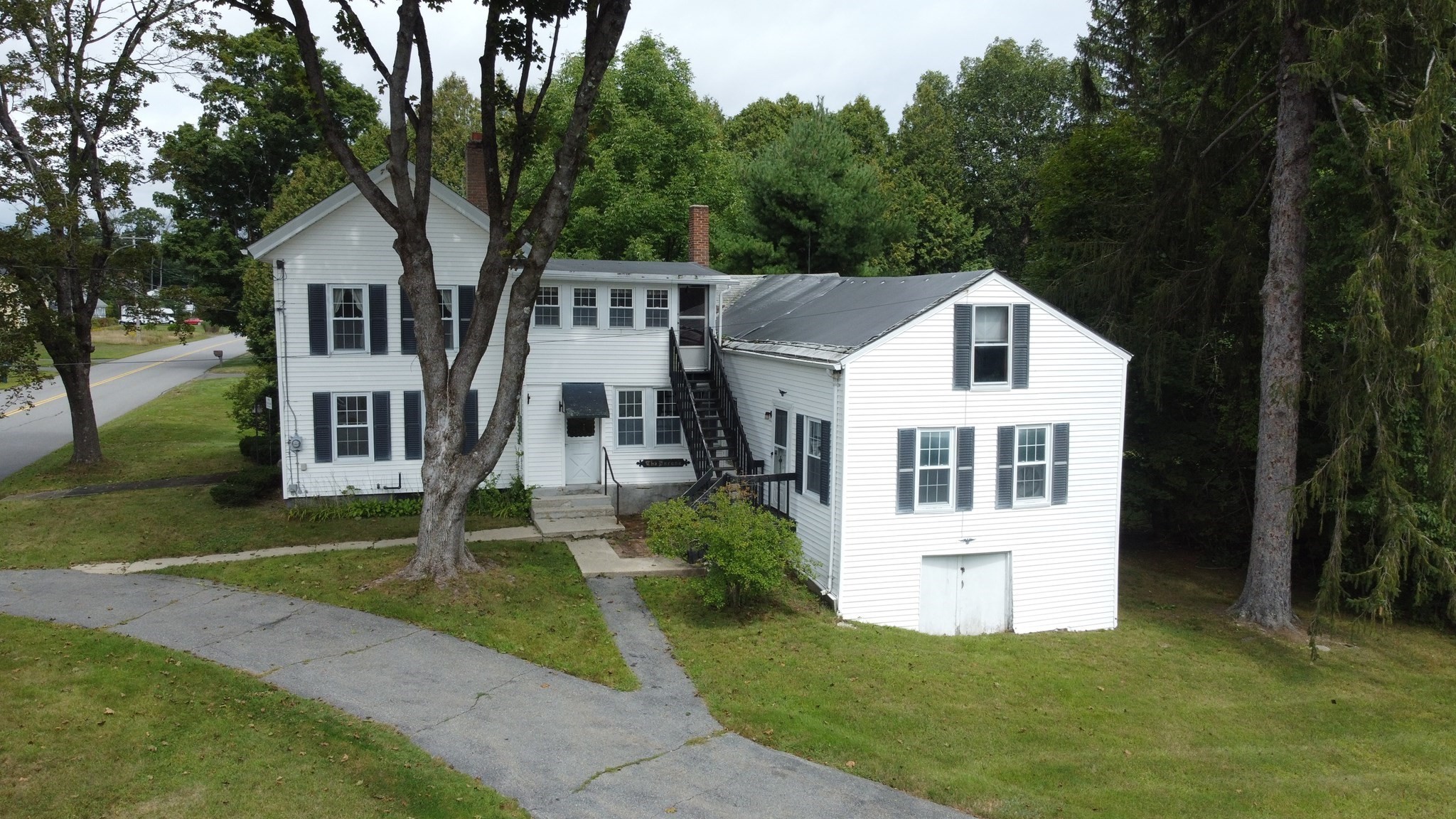 main property photo 25