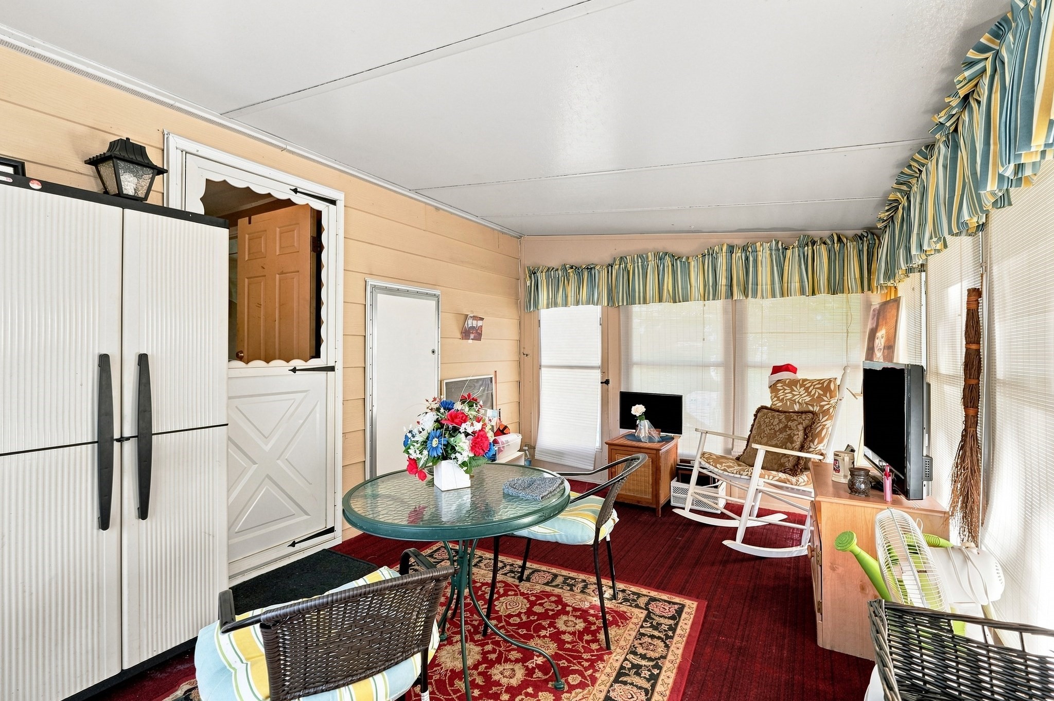 main property photo 15