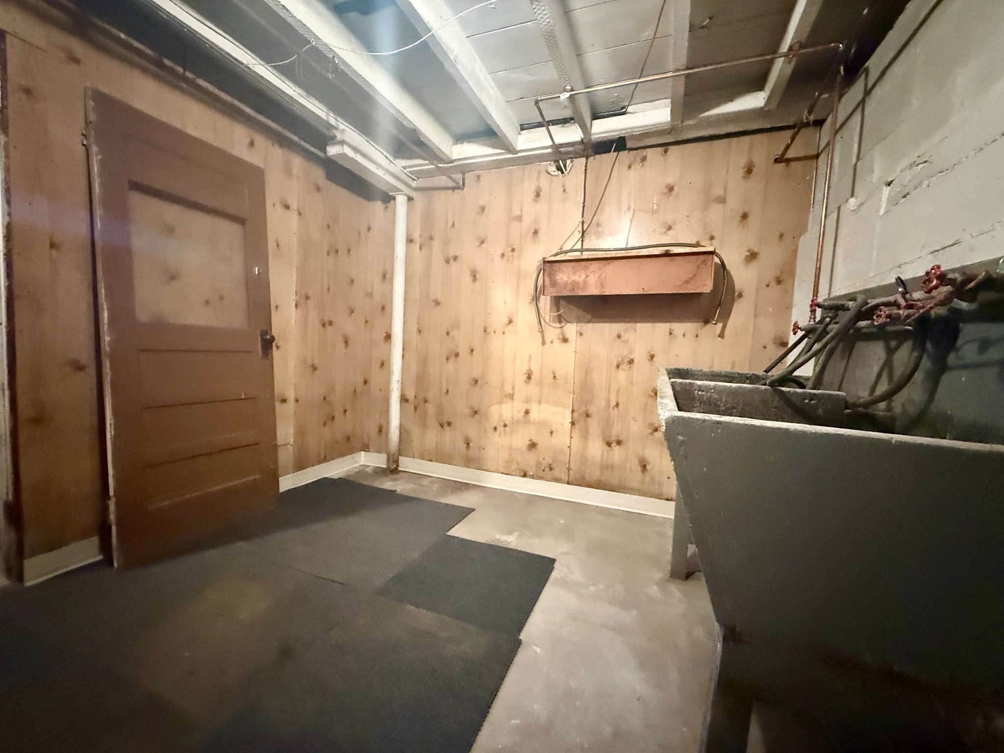 main property photo 35
