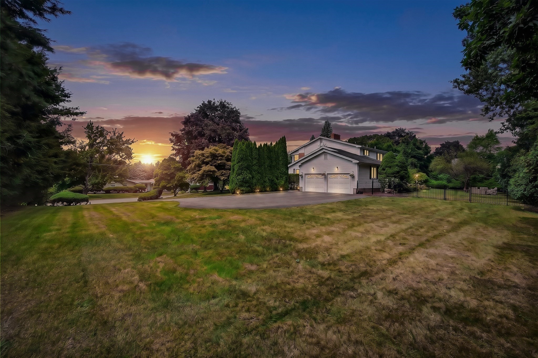 main property photo 40