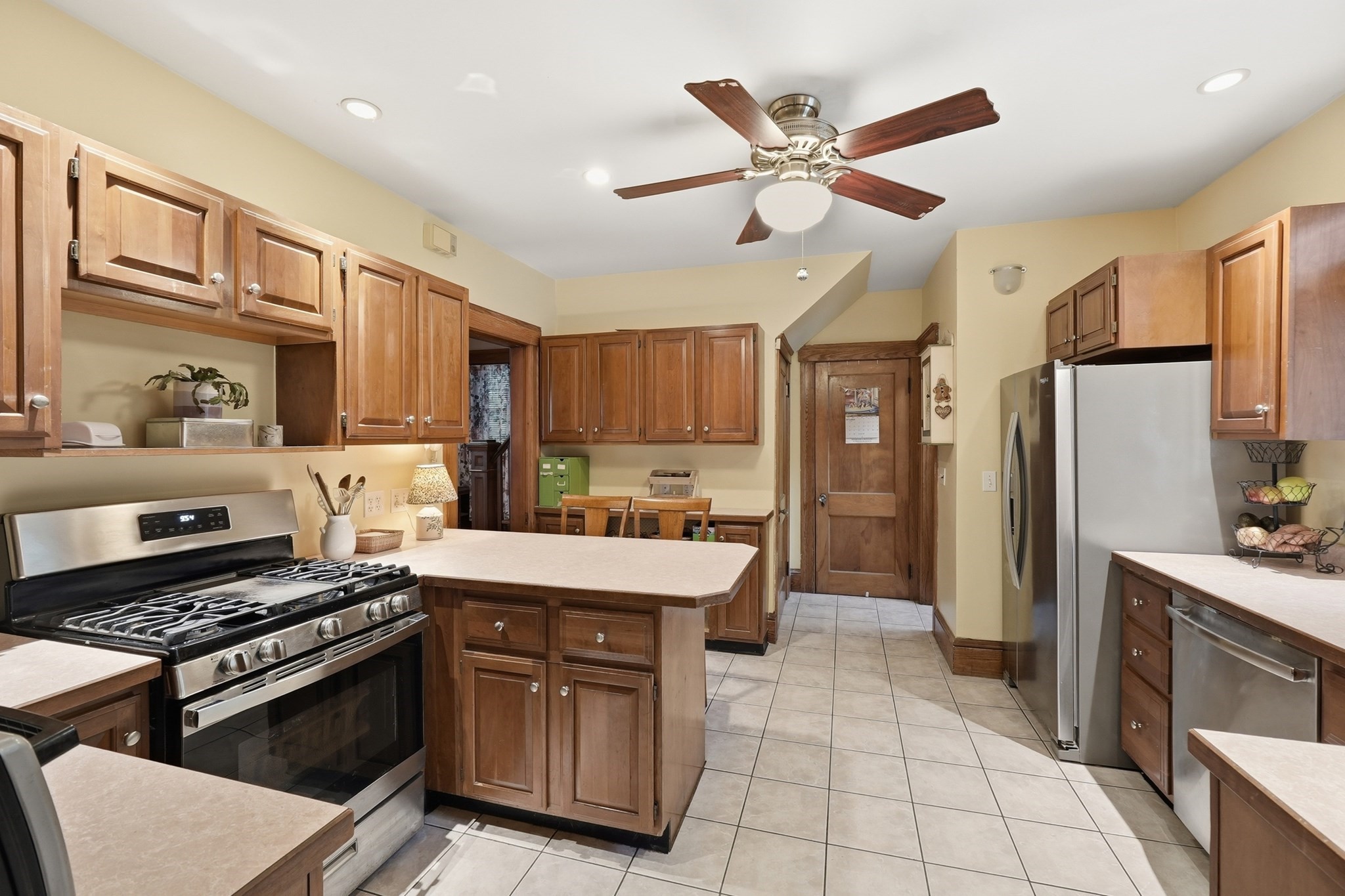 main property photo 5
