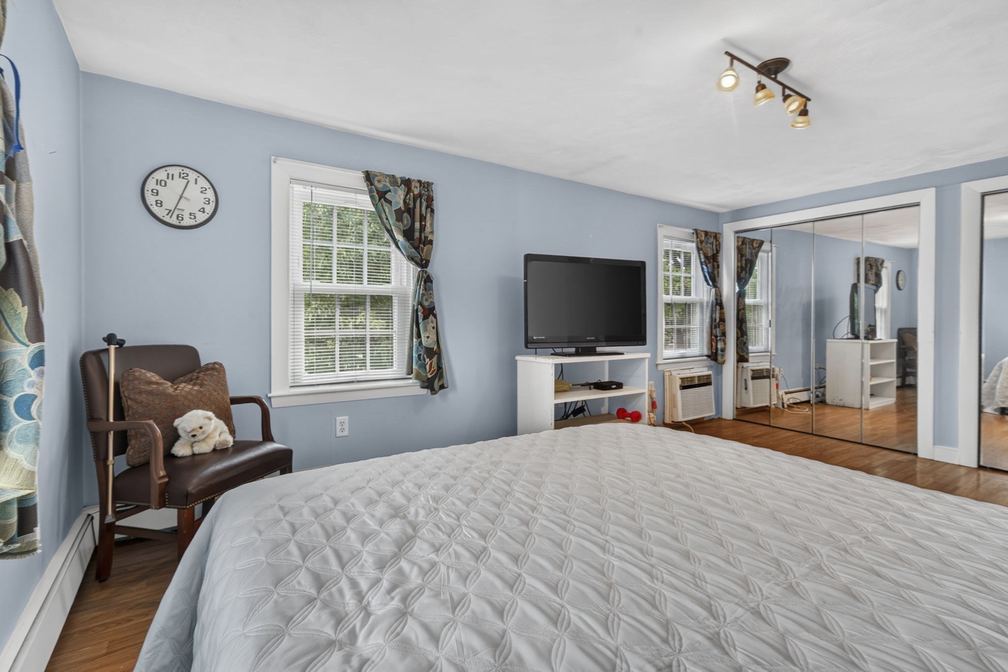 main property photo 24