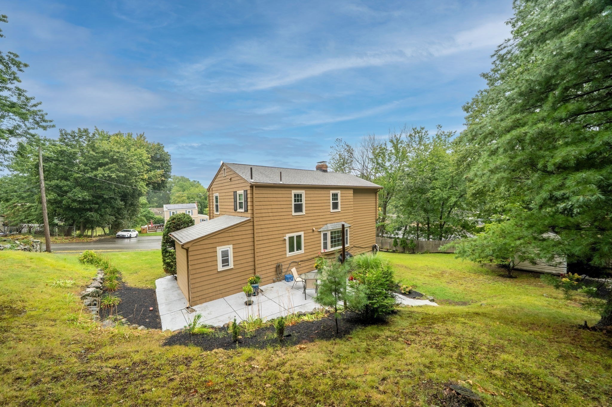 main property photo 32