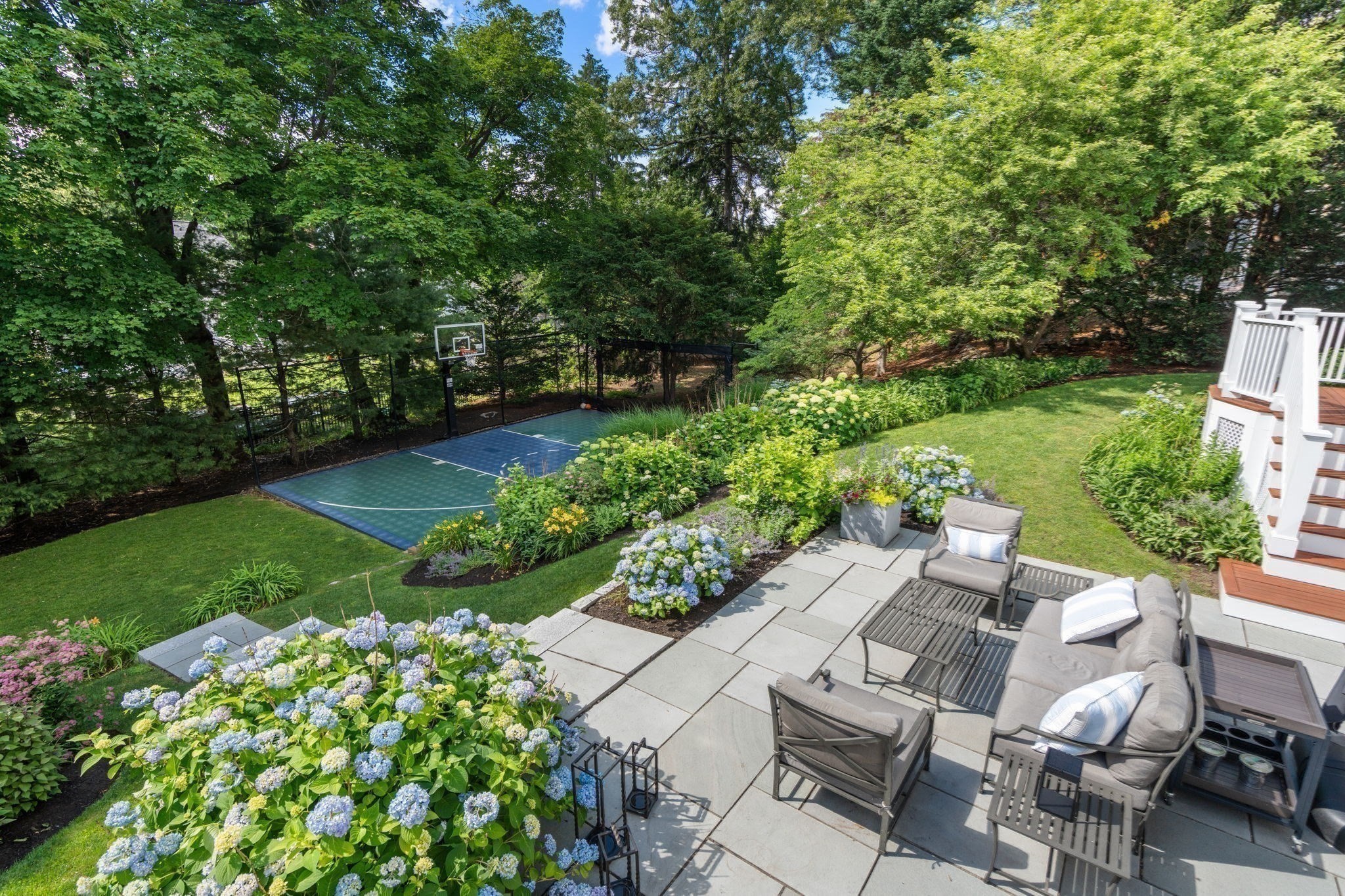 main property photo 33