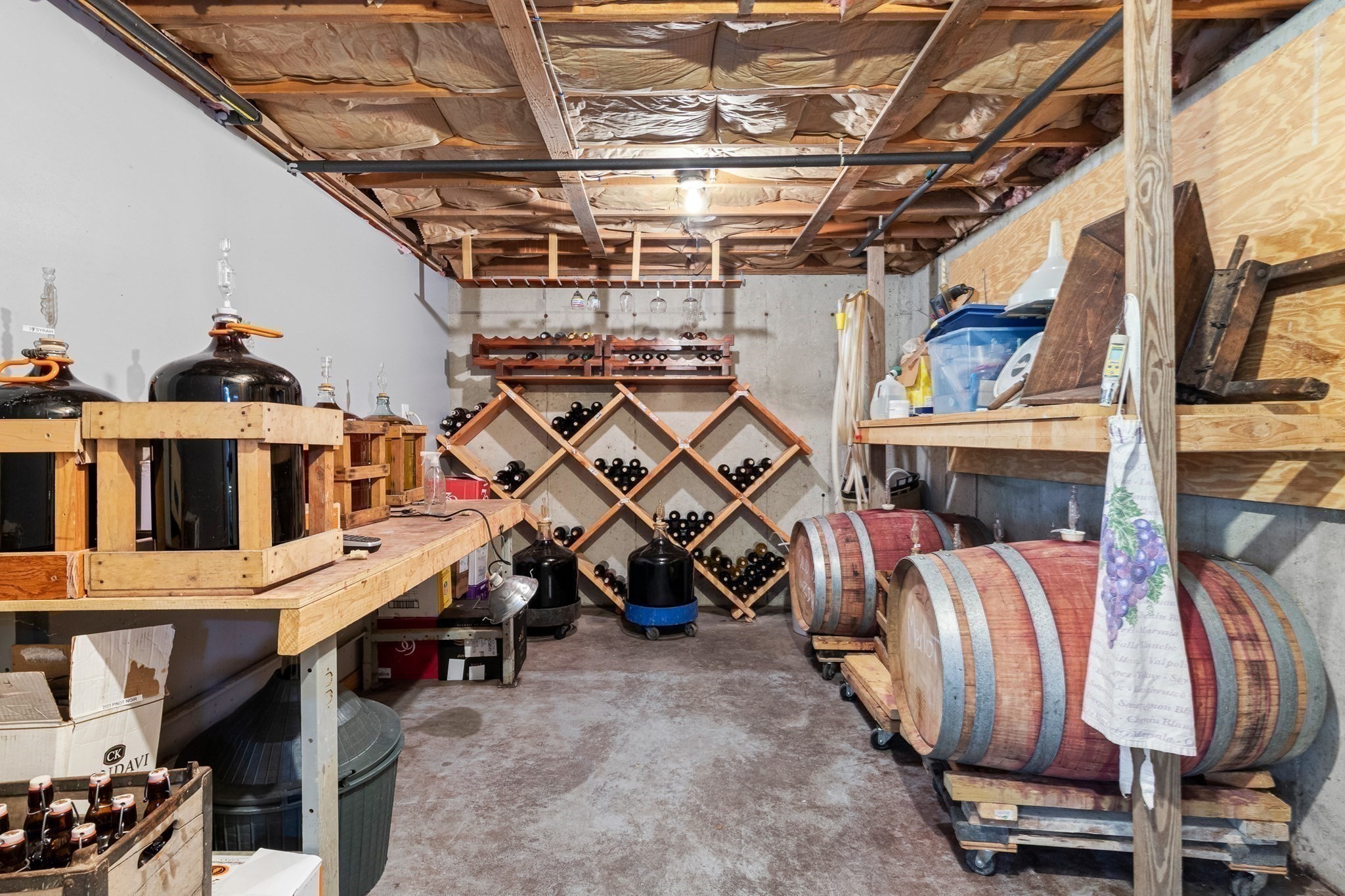 main property photo 30