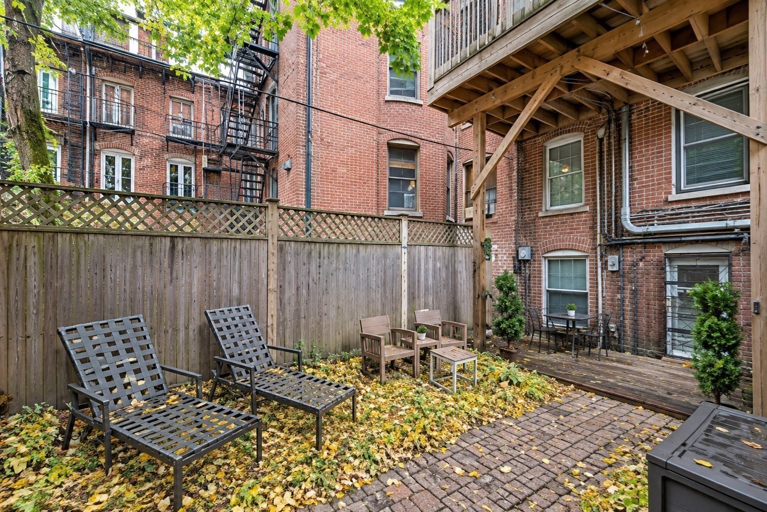 main property photo 13