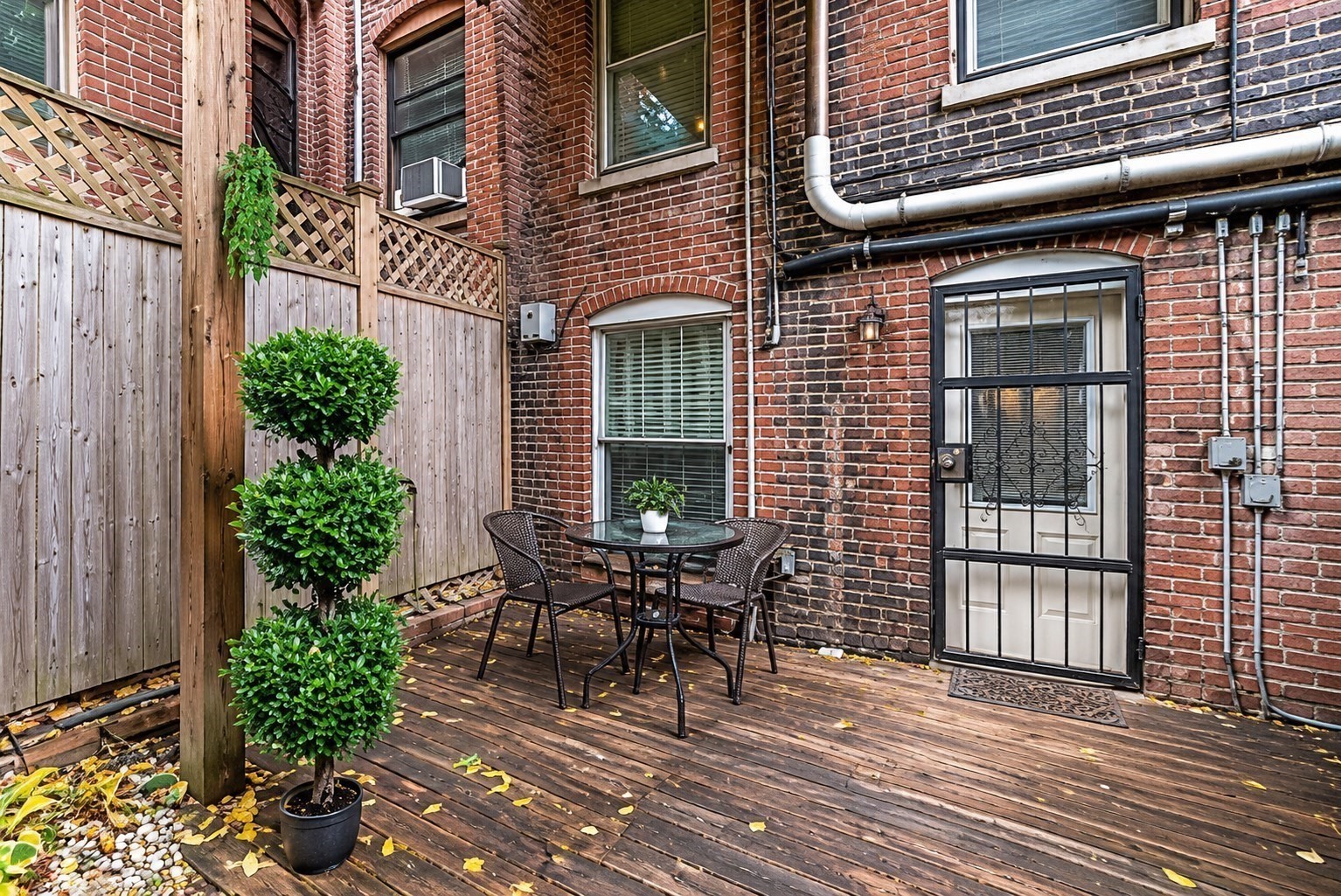 main property photo 14