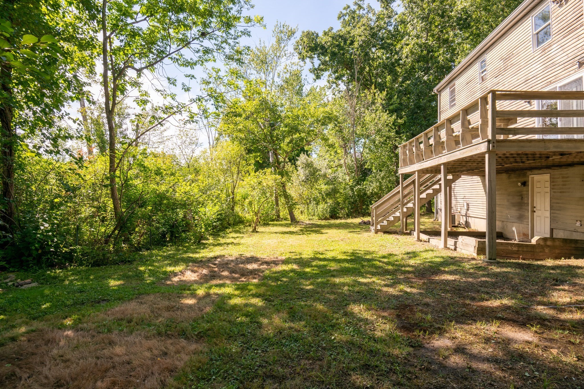 main property photo 13