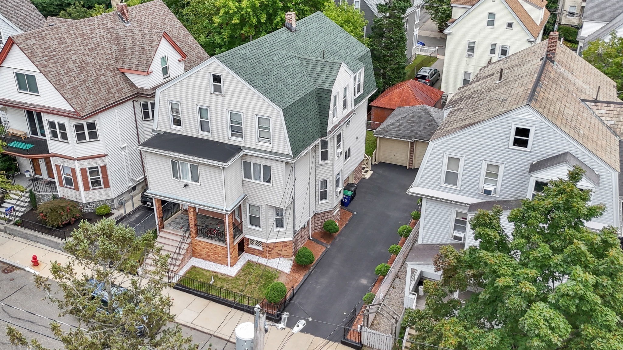main property photo 40