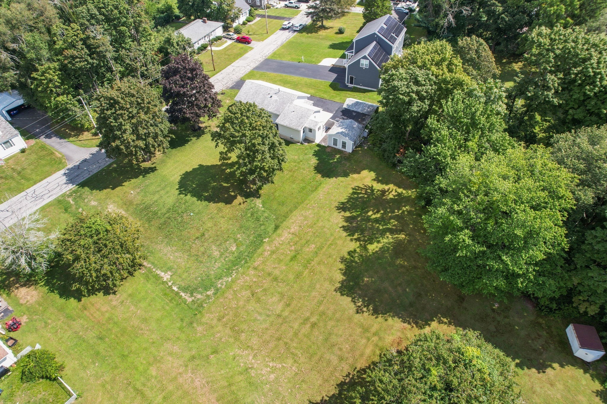 main property photo 36