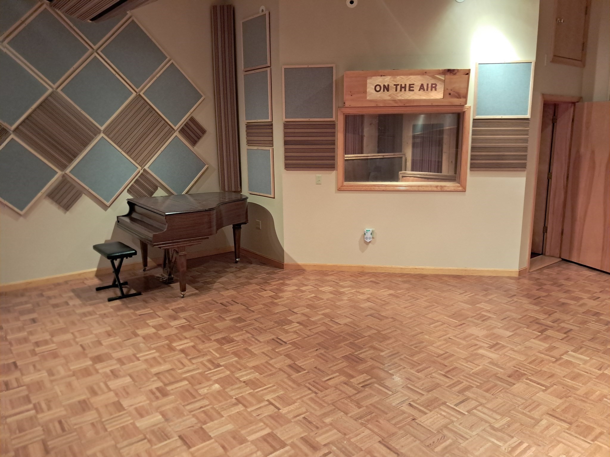 main property photo 34
