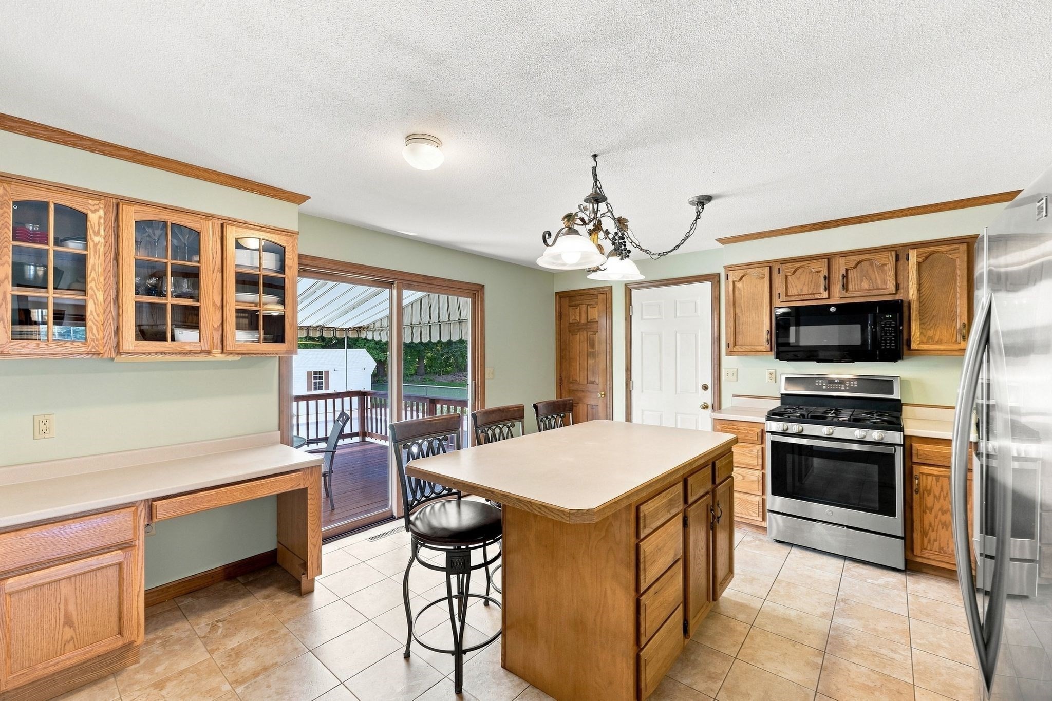main property photo 13