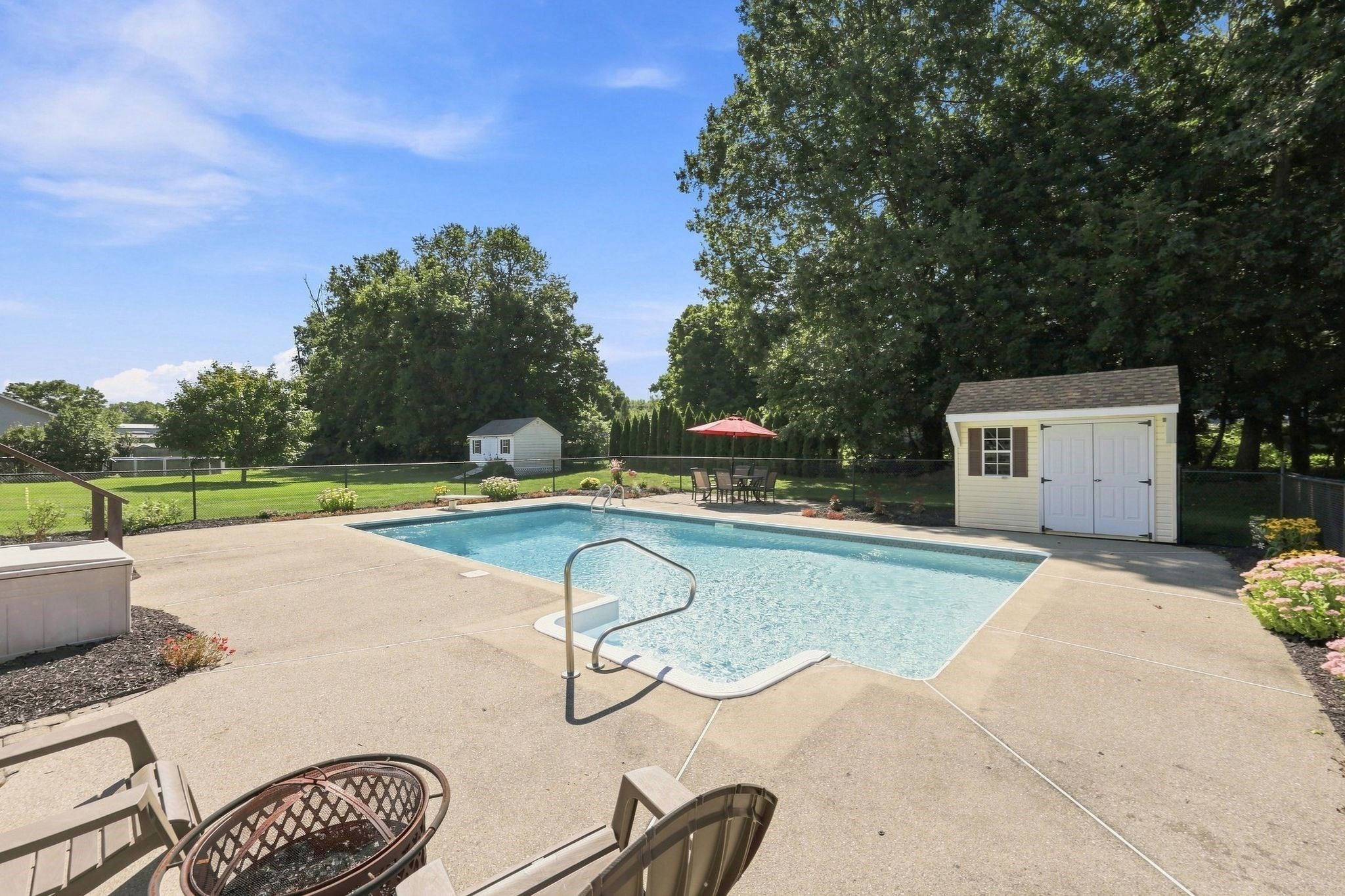 main property photo 33