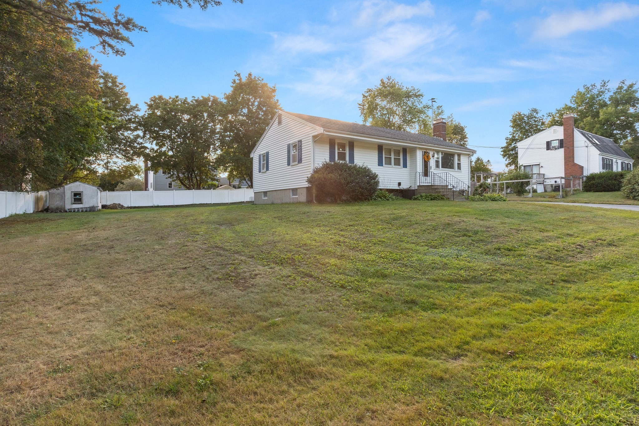 main property photo 5