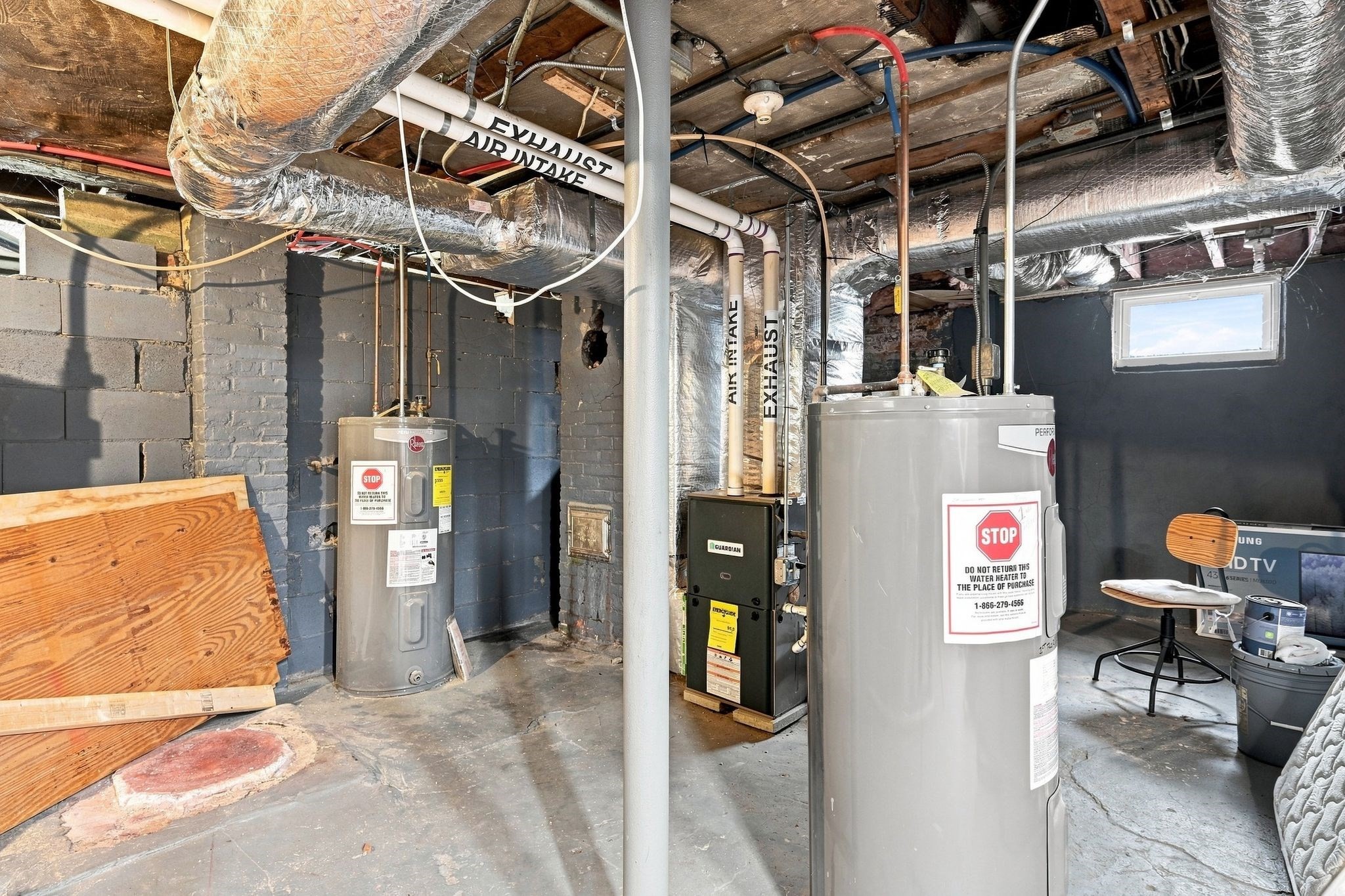 main property photo 39