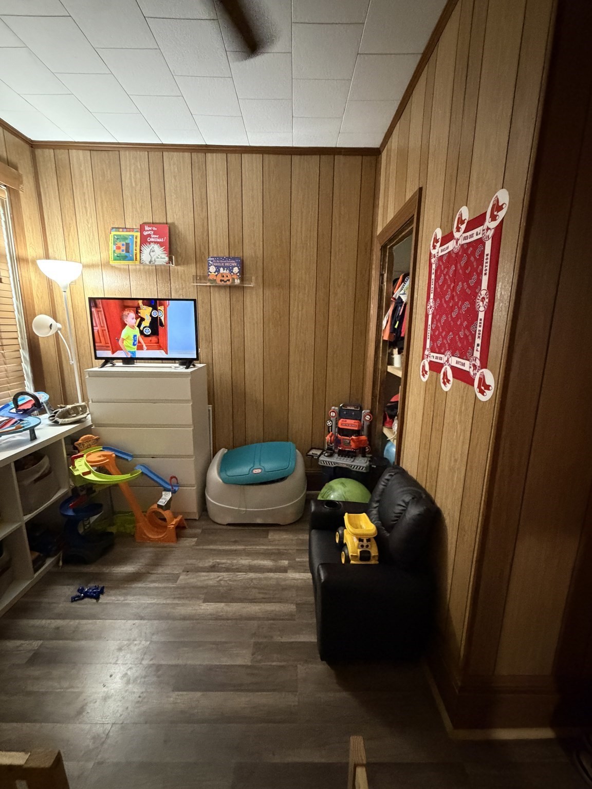 main property photo 16