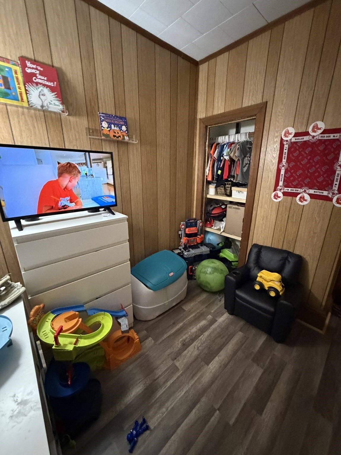 main property photo 17
