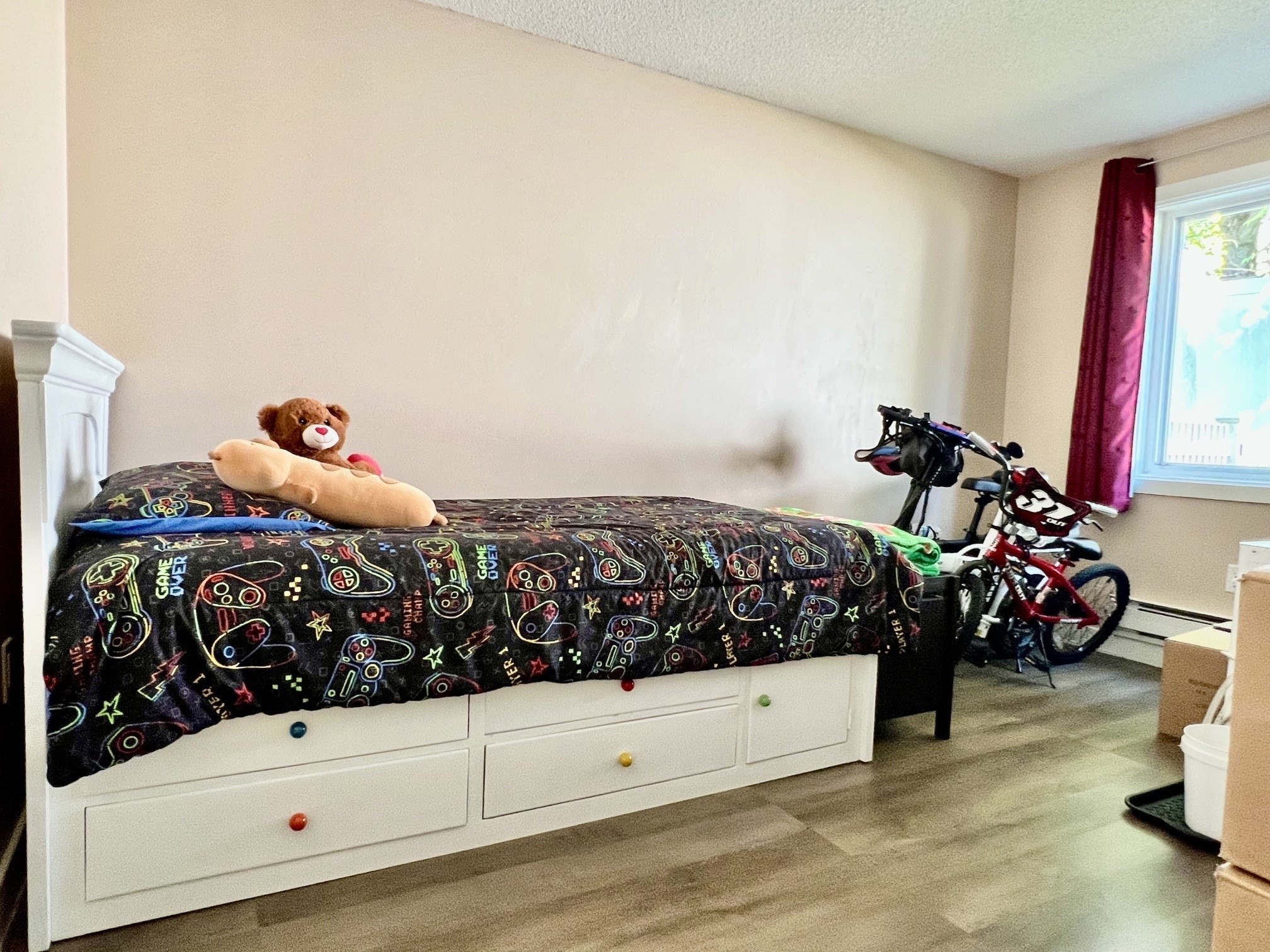 main property photo 22