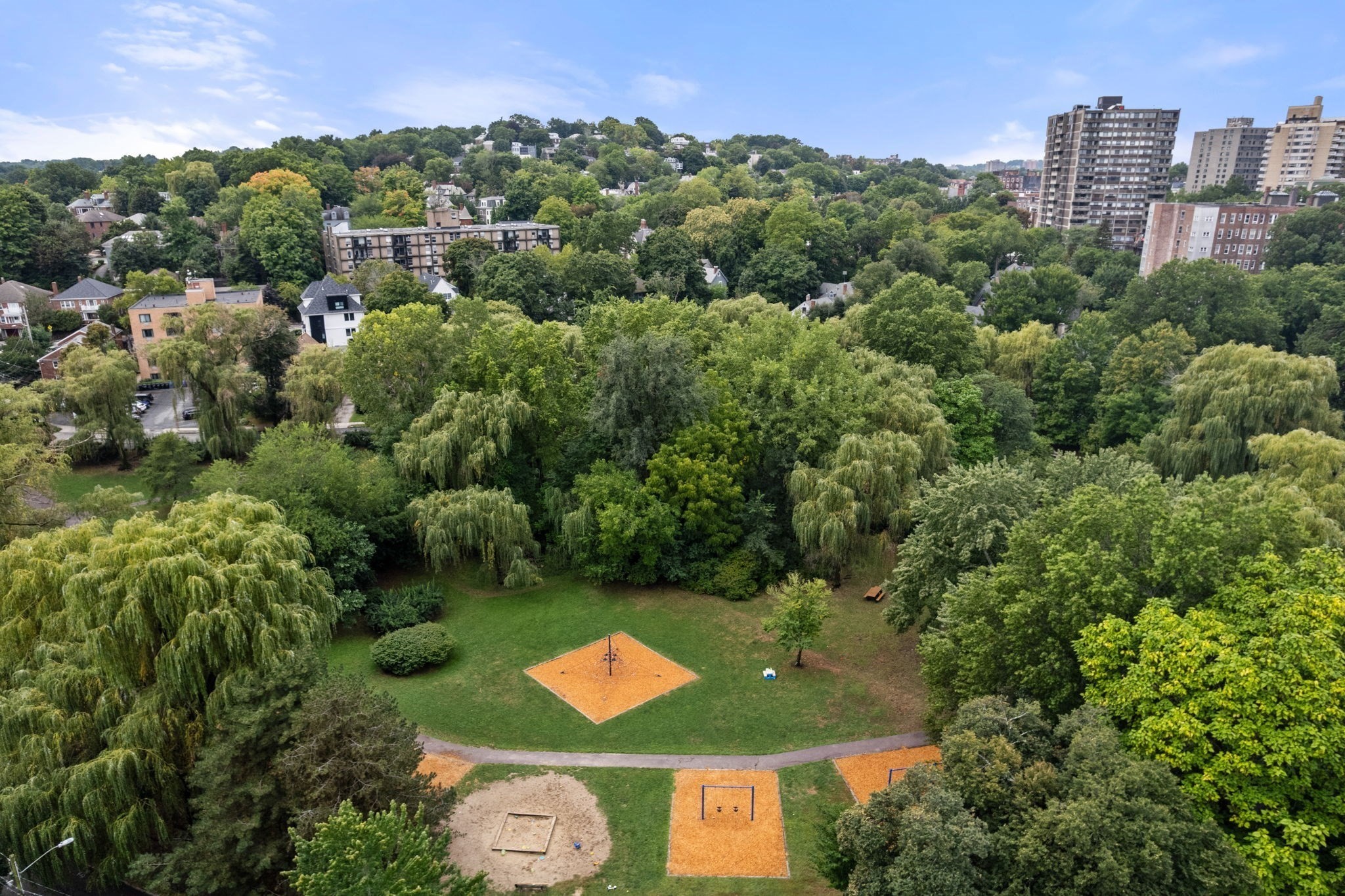 main property photo 21