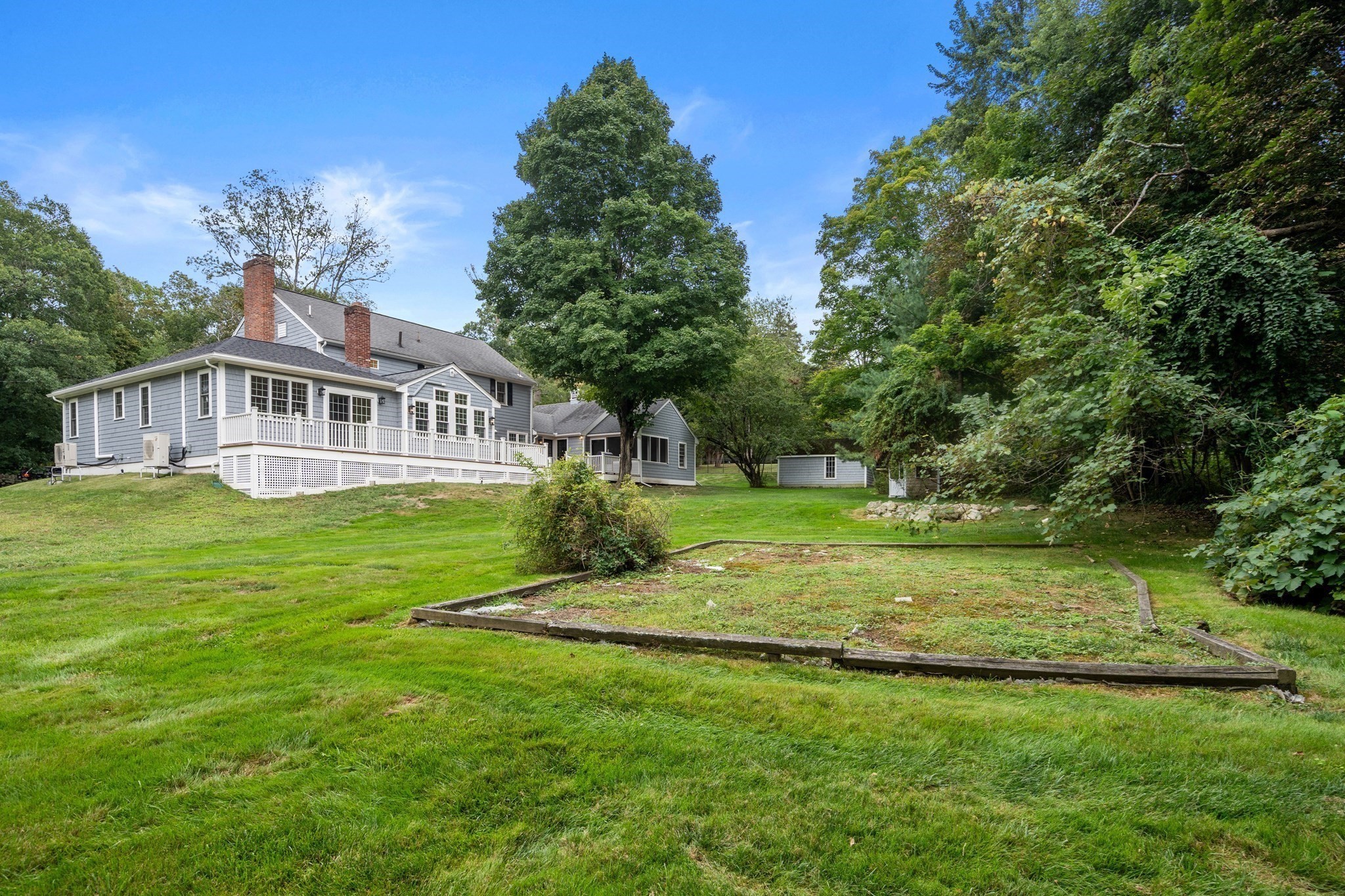 main property photo 30
