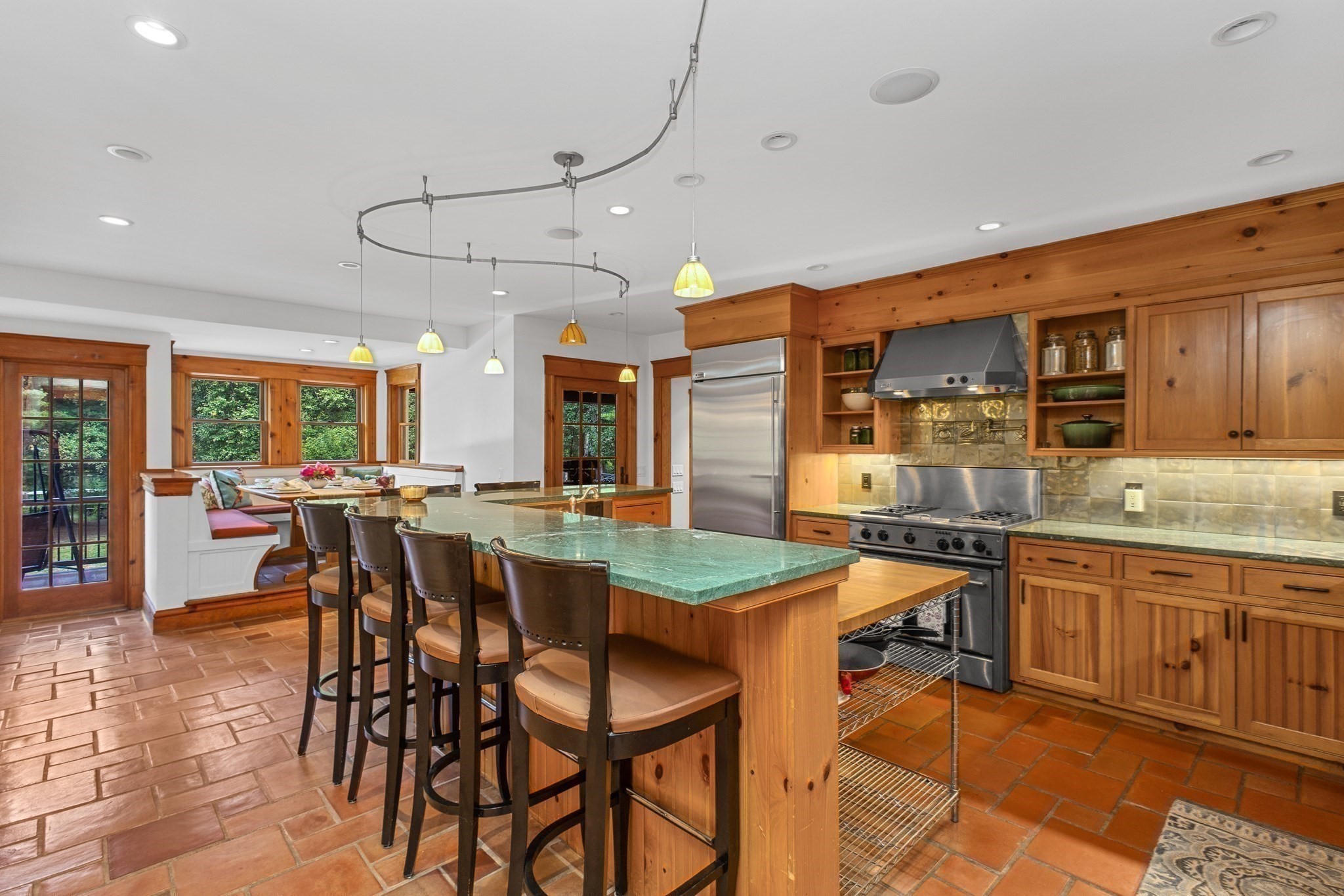 main property photo 7