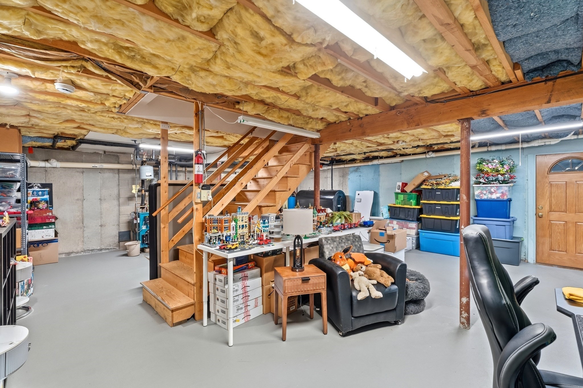 main property photo 37