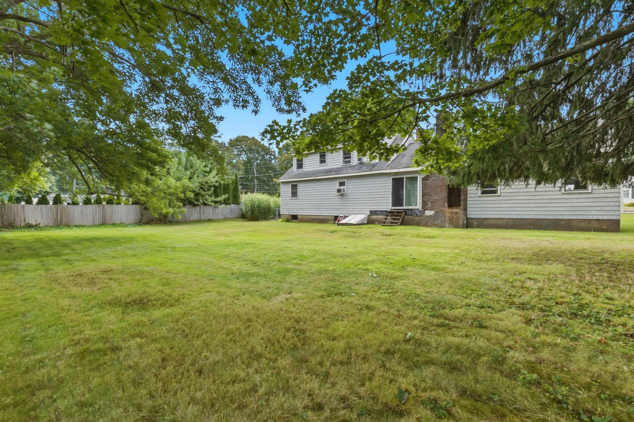 main property photo 32