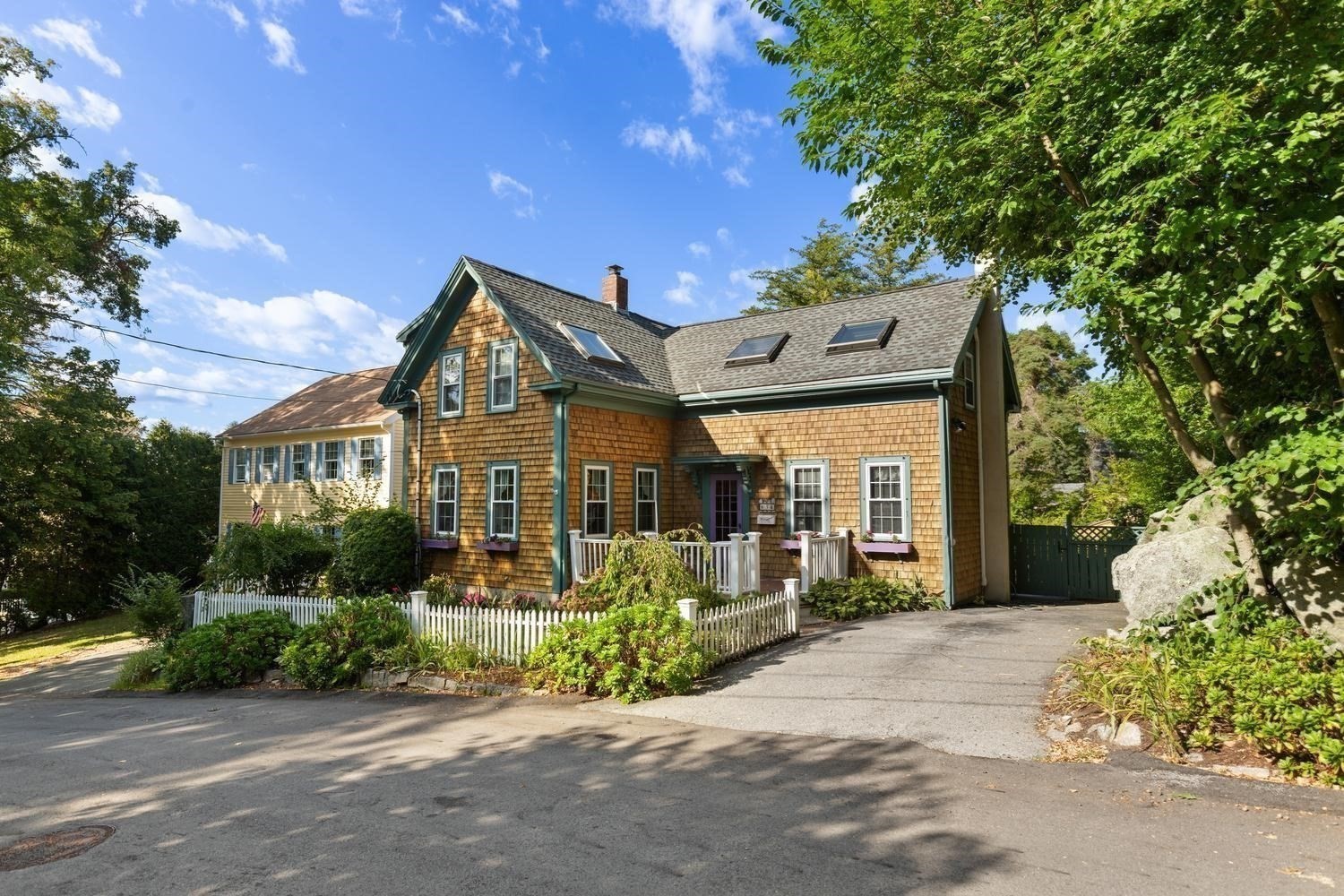 main property photo 32