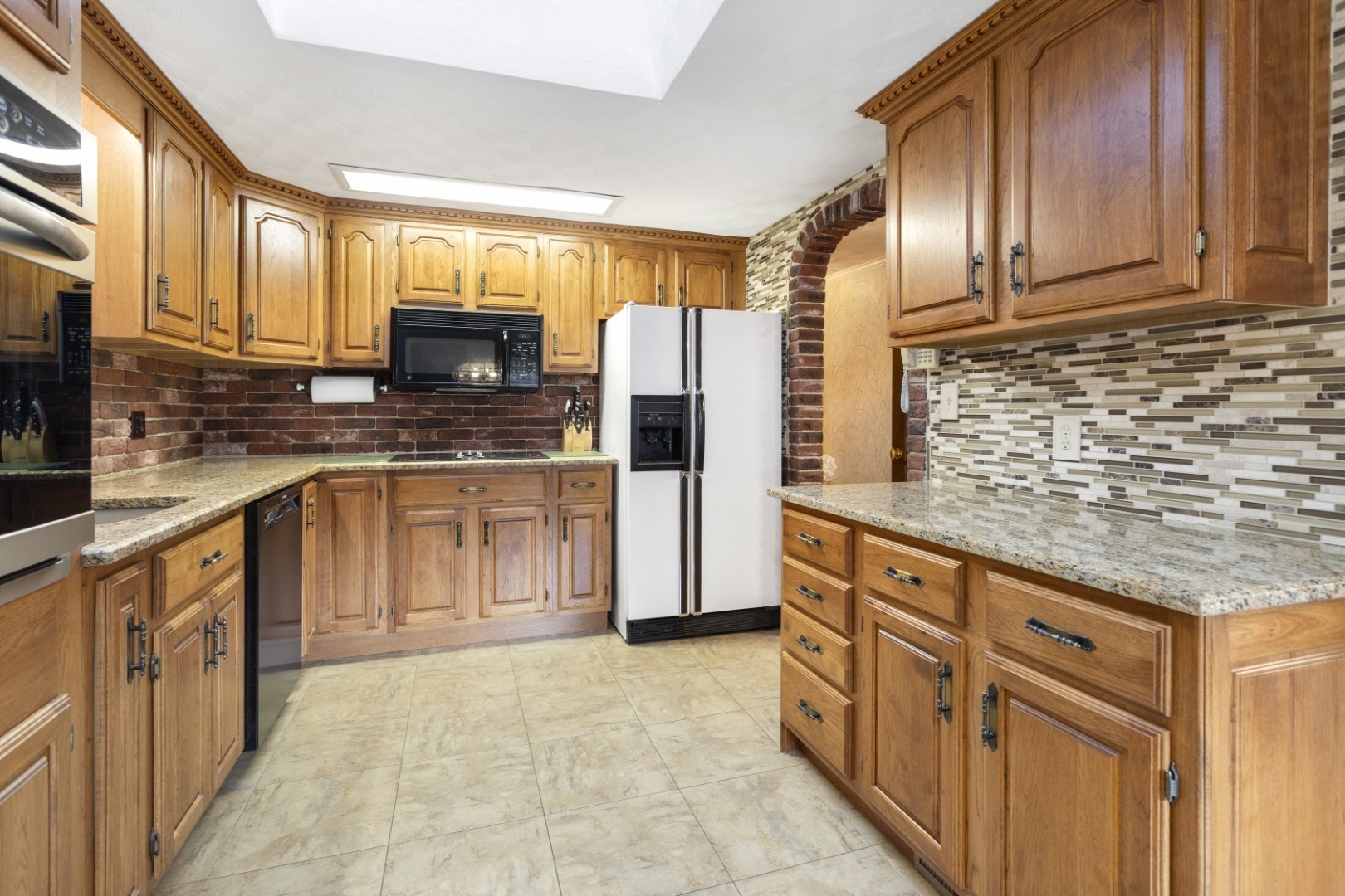 main property photo 14