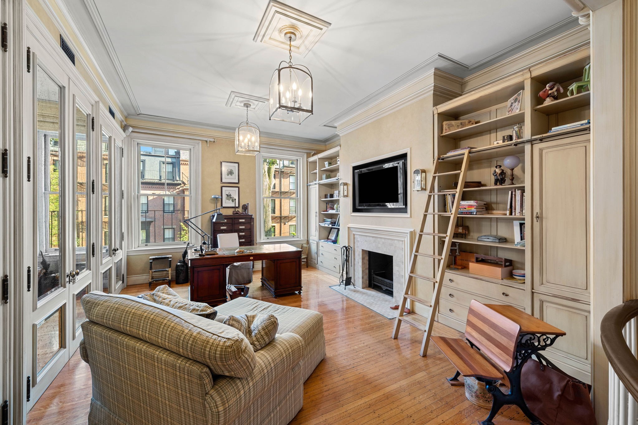 main property photo 28