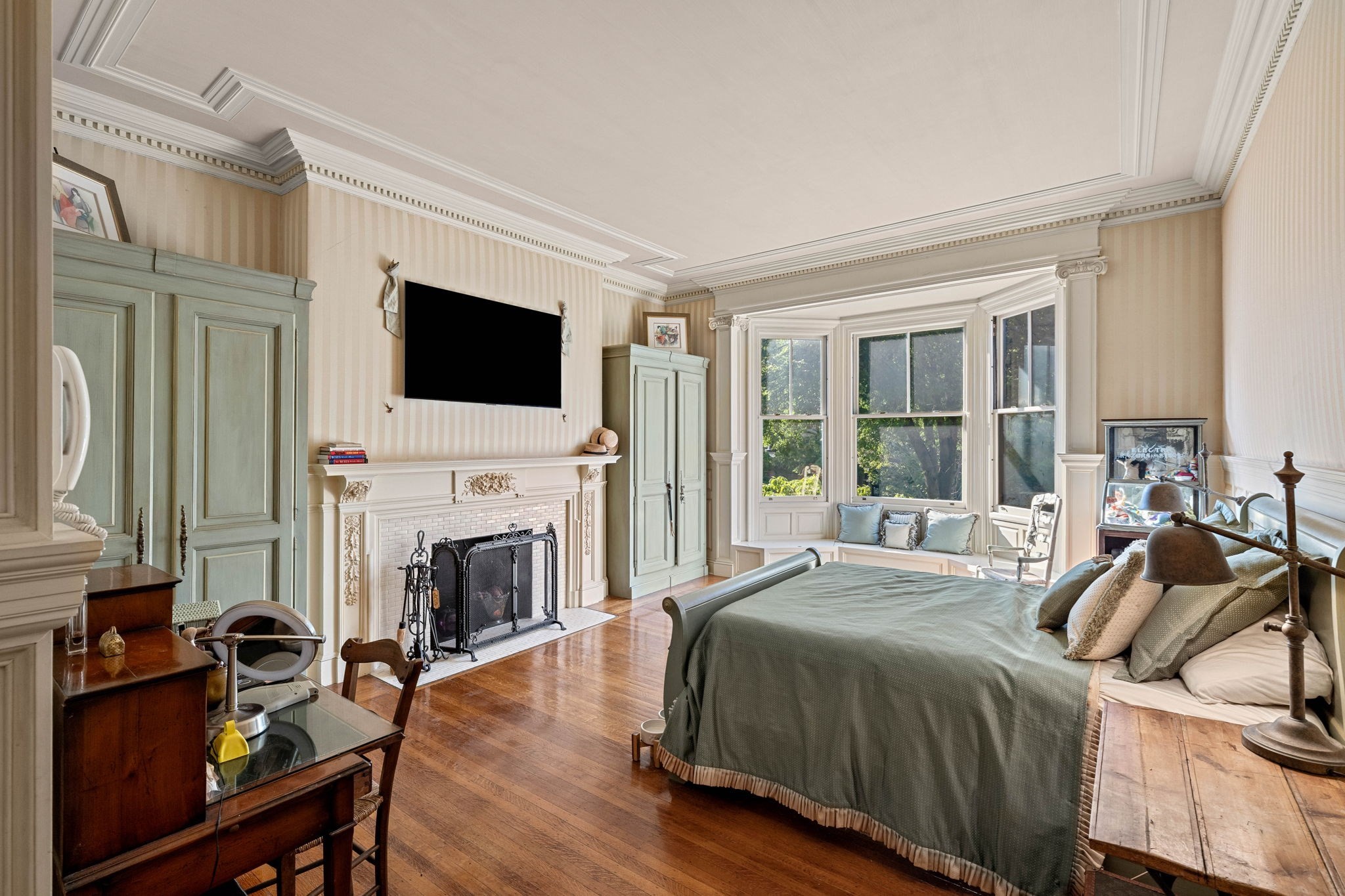 main property photo 35