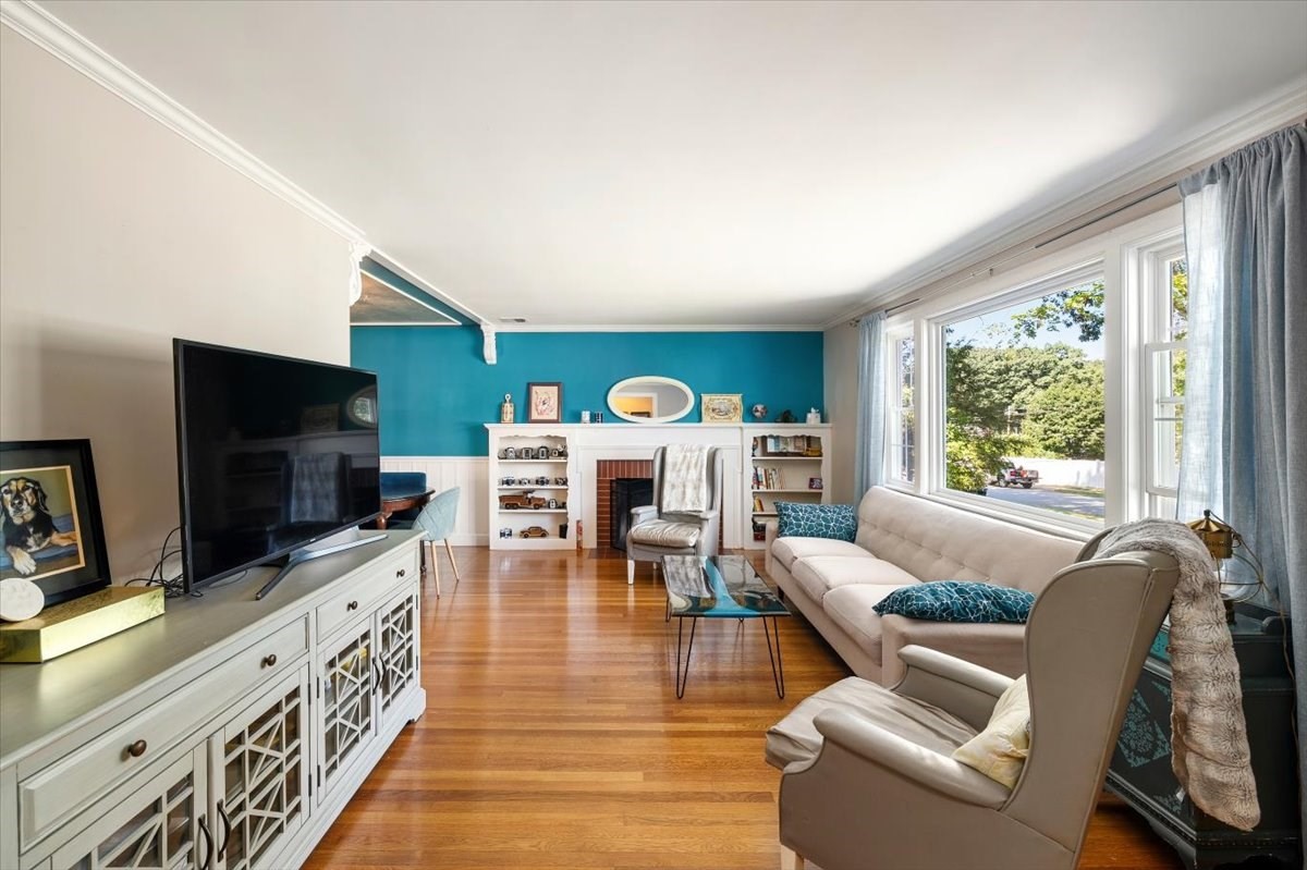 main property photo 4