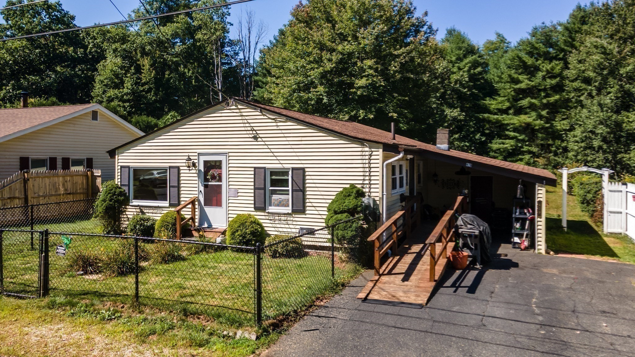 main property photo 35