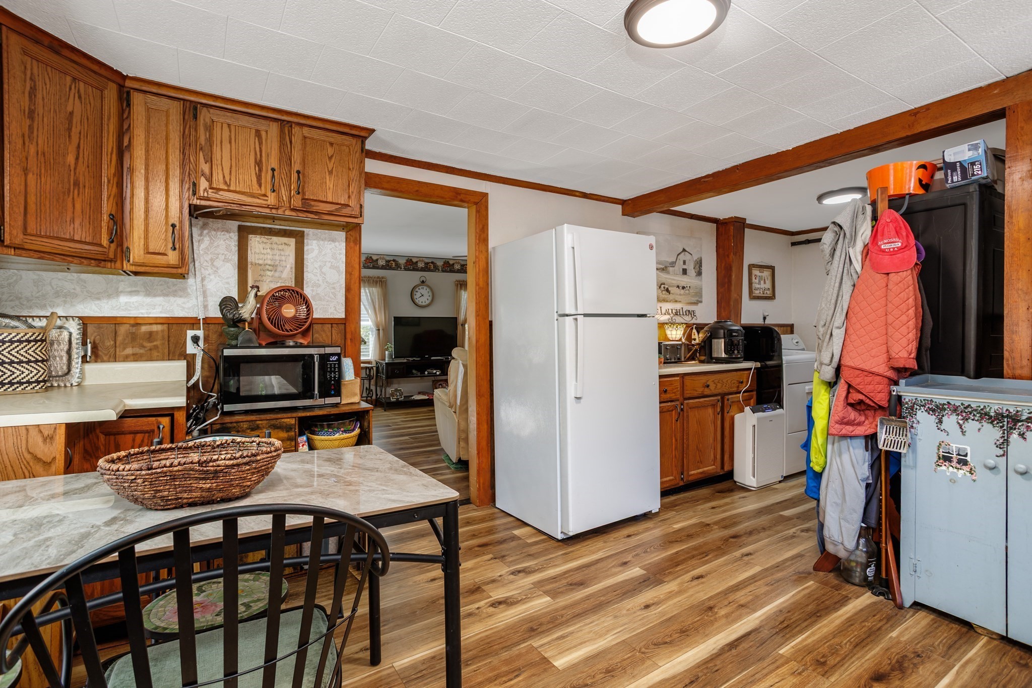 main property photo 41