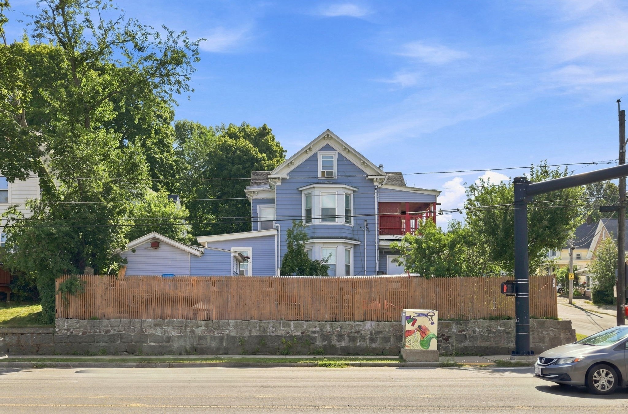 main property photo 41