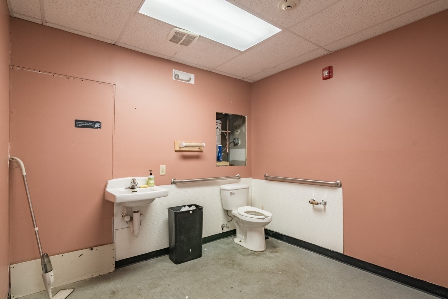 main property photo 11