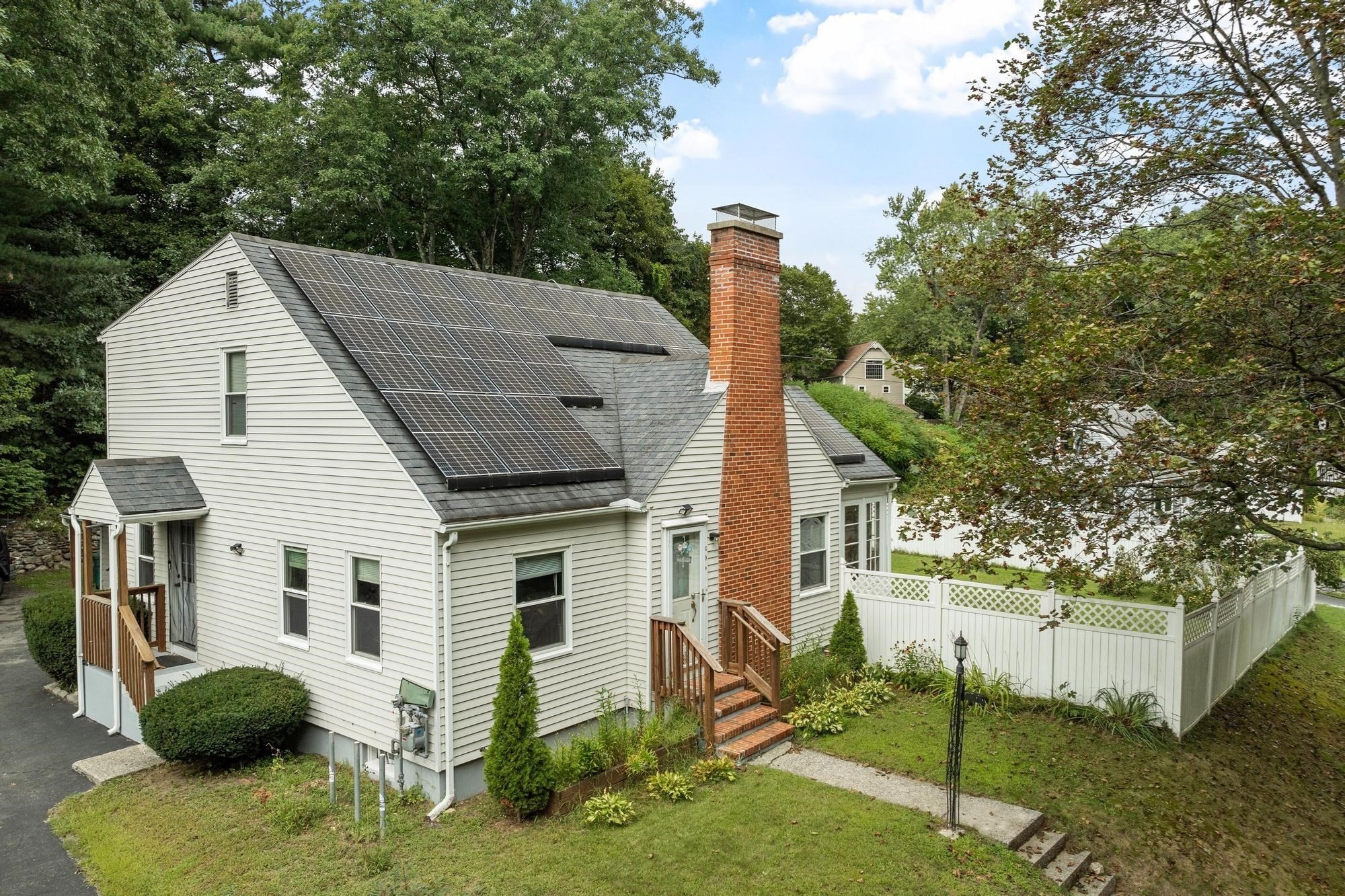 main property photo 32