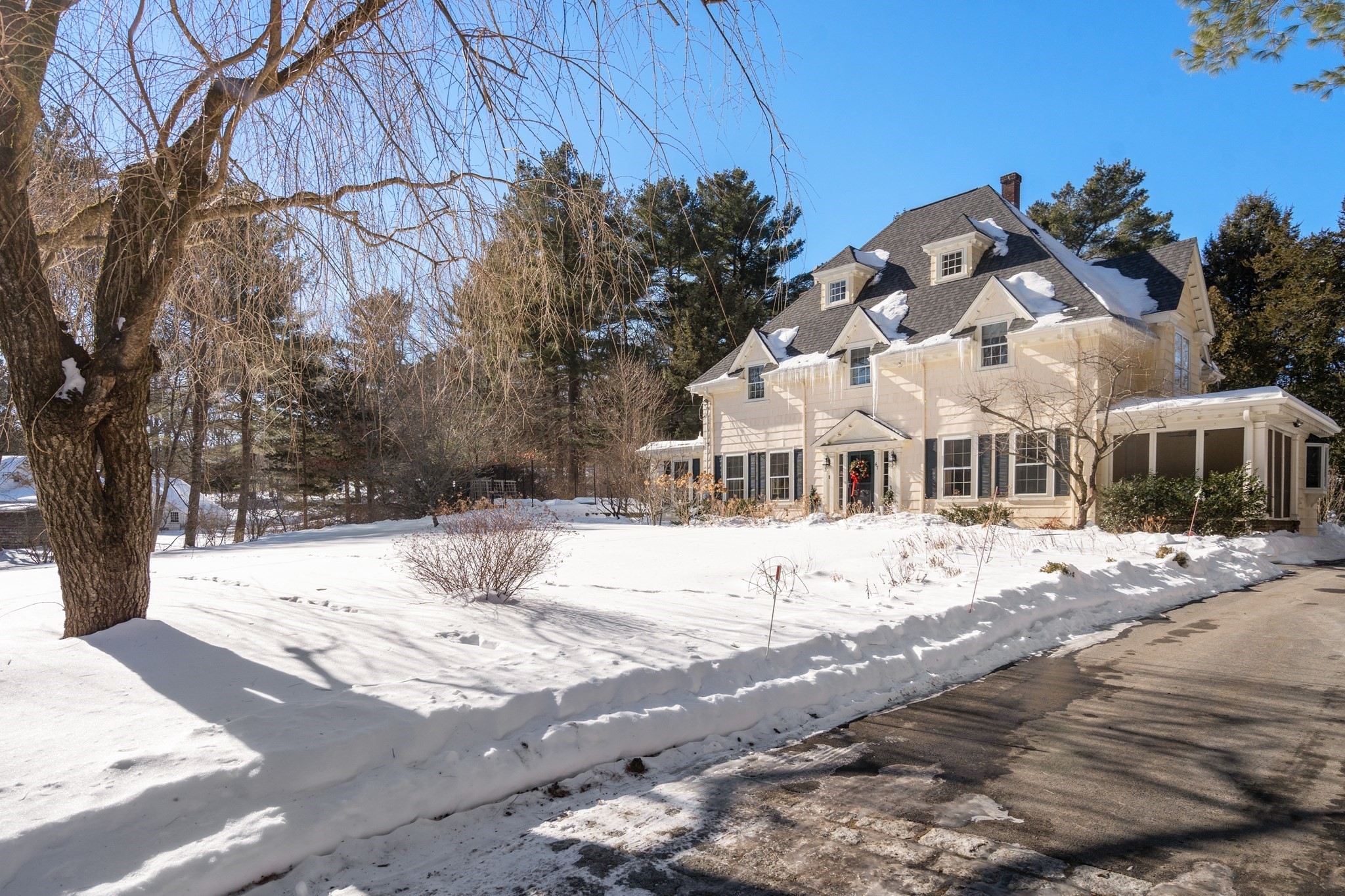 main property photo 33
