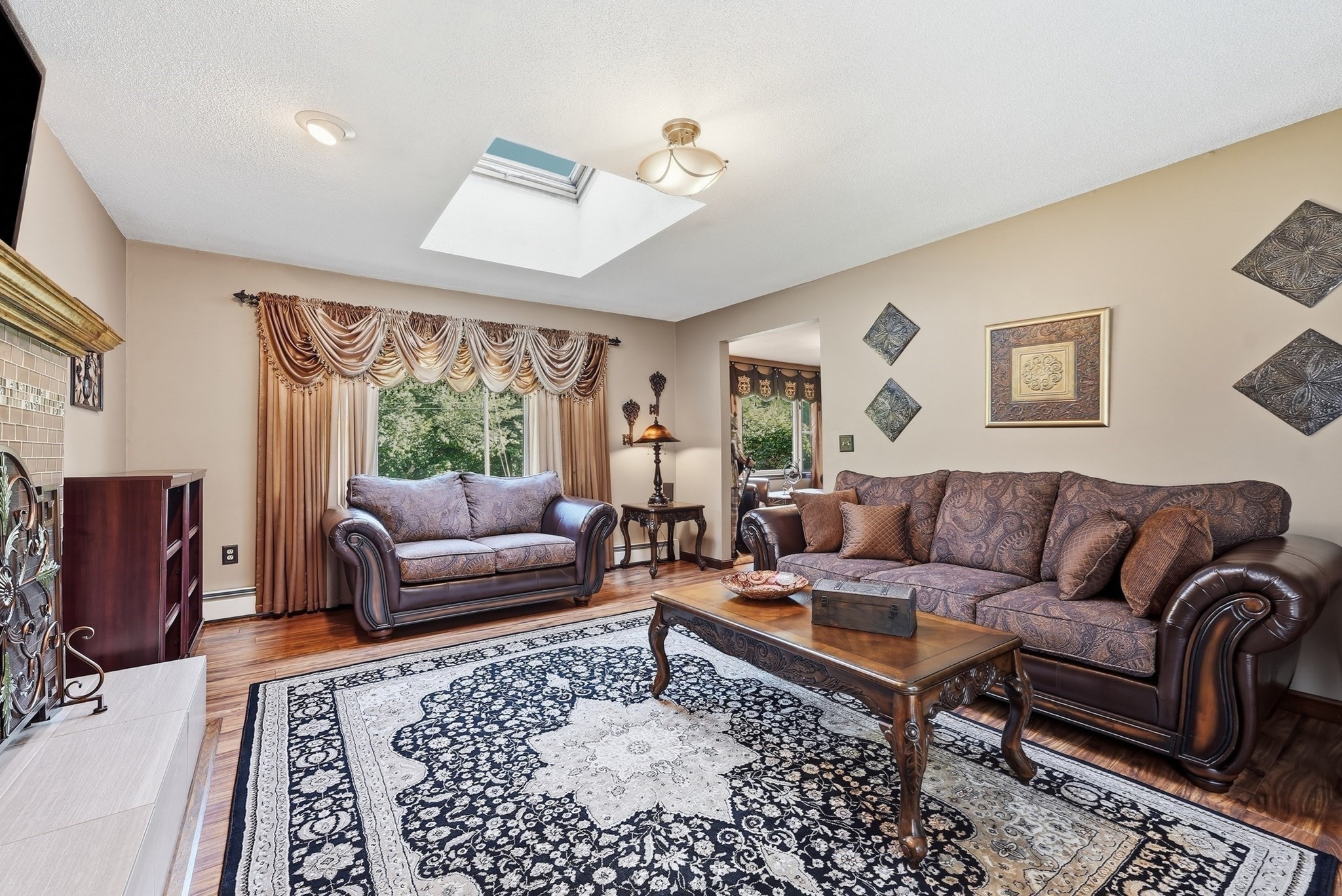 main property photo 6