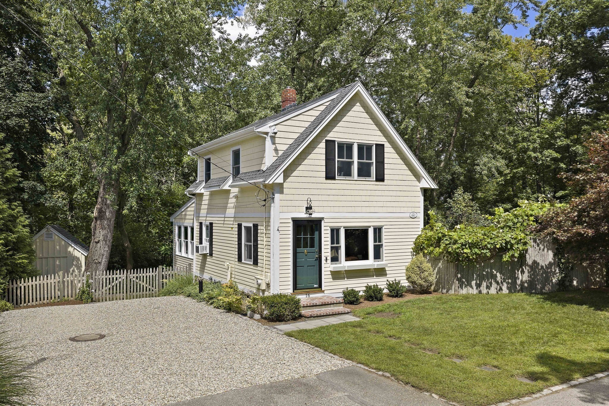 main property photo 2