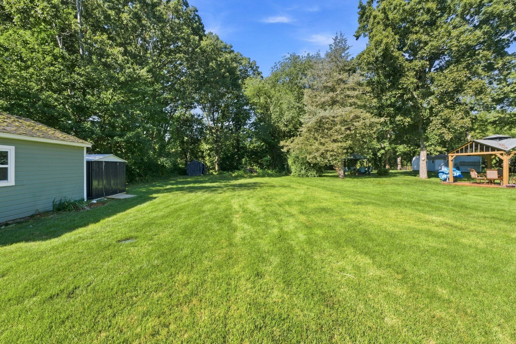 main property photo 31