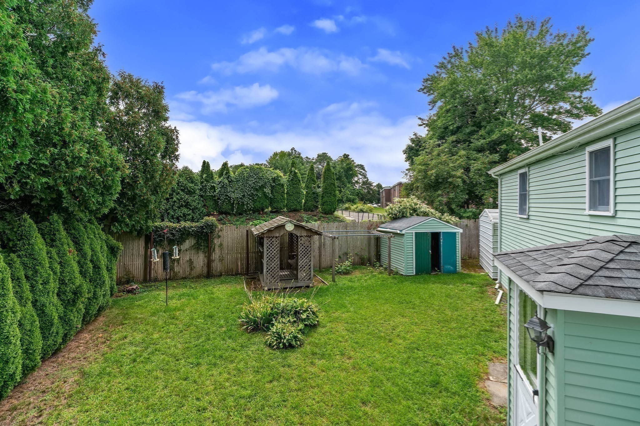 main property photo 39
