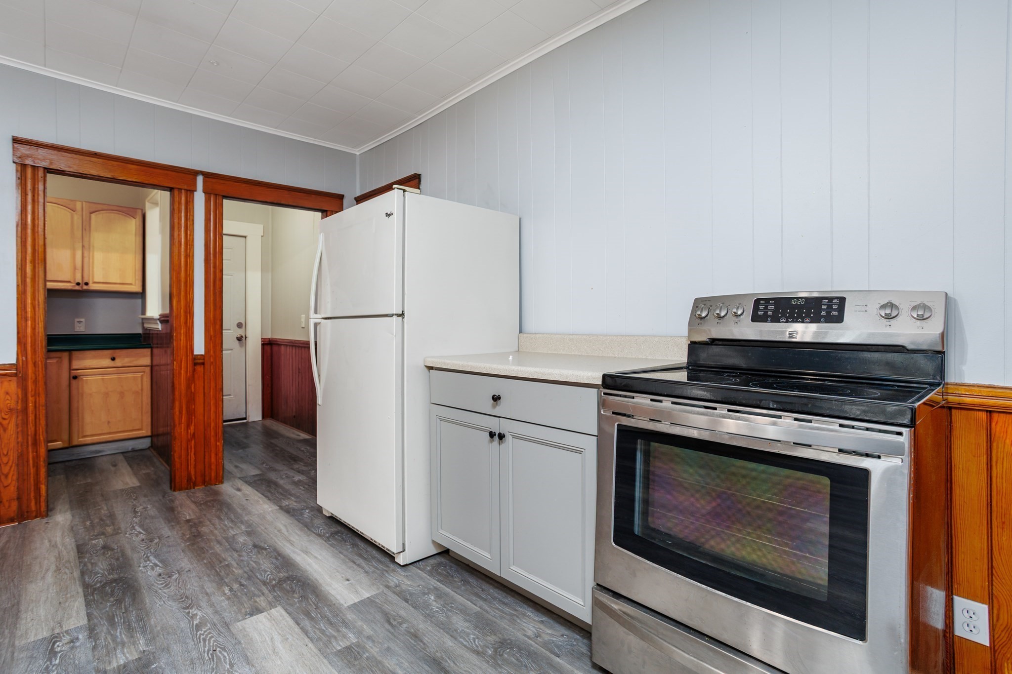 main property photo 9