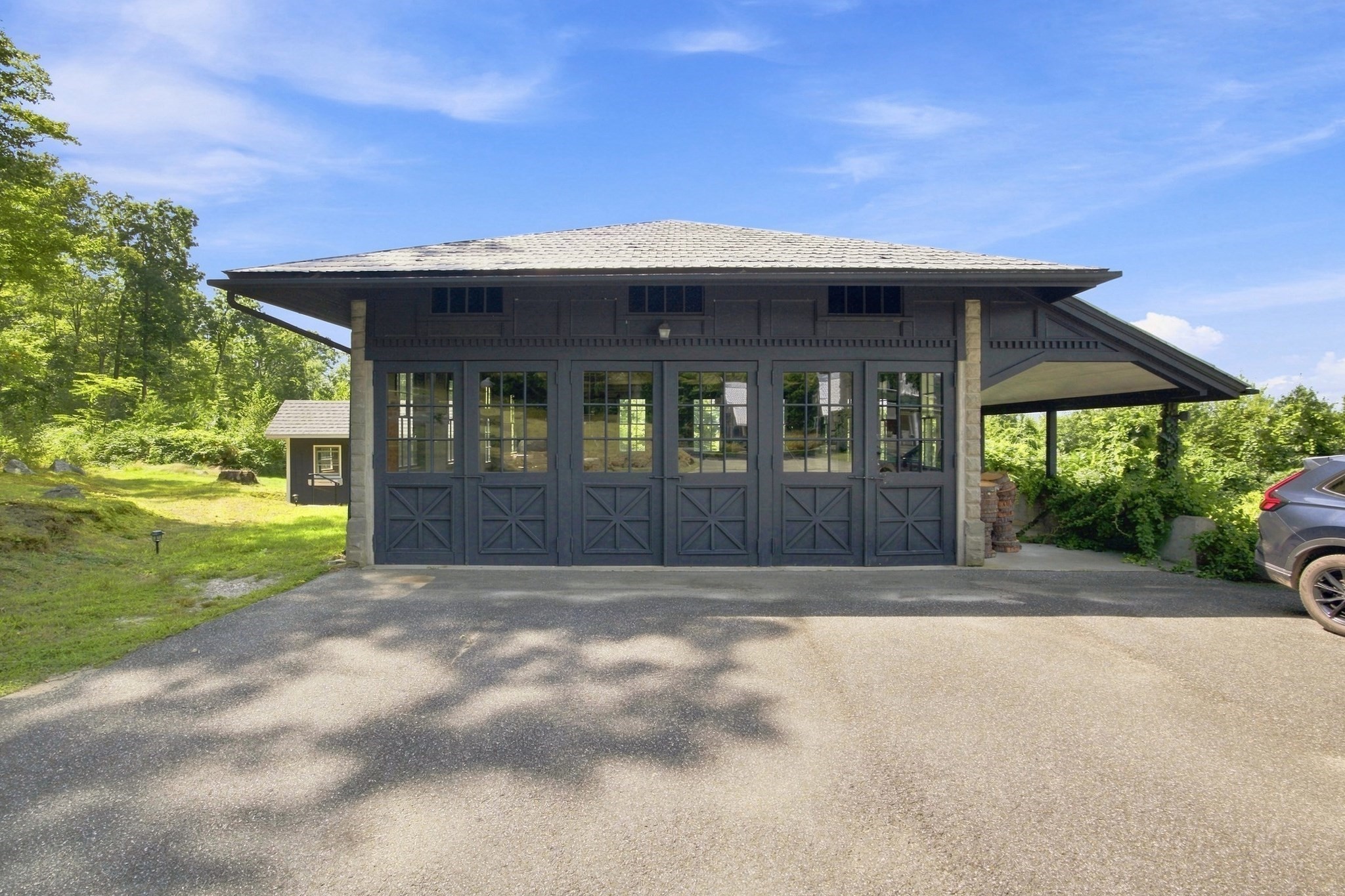 main property photo 32