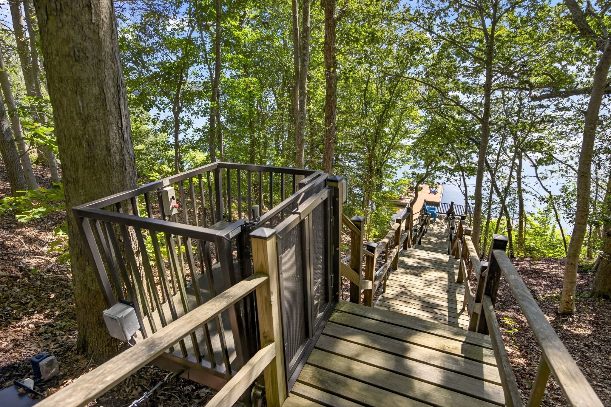 main property photo 39