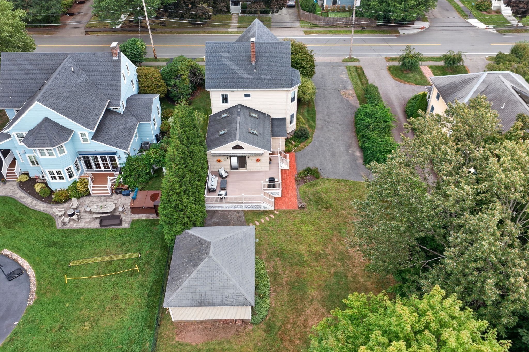 main property photo 37