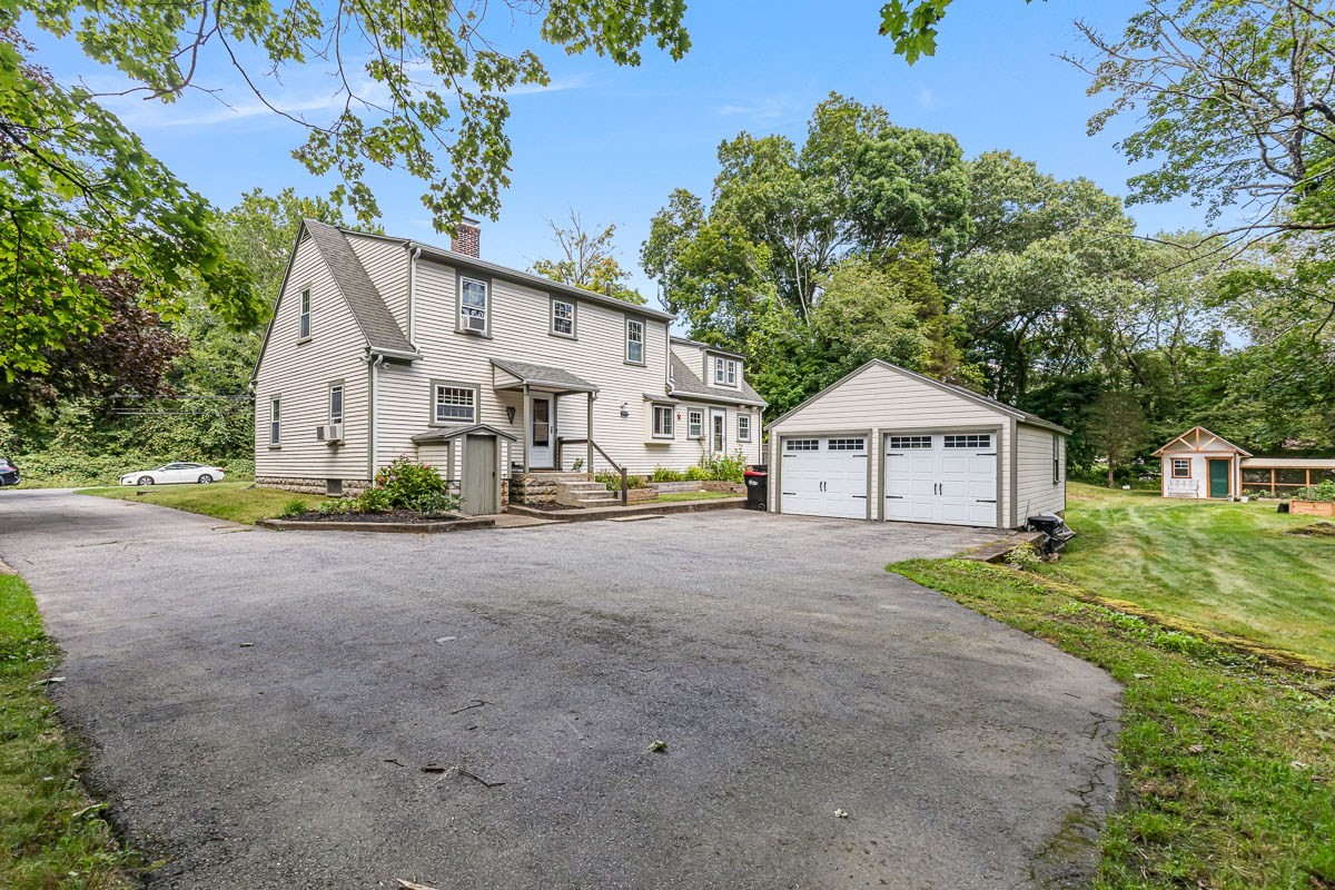 main property photo 35