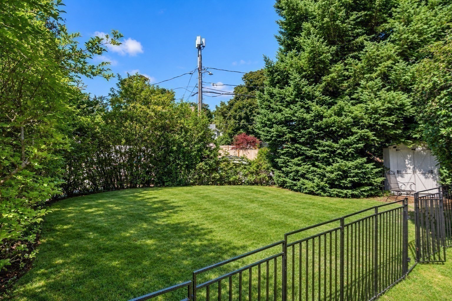 main property photo 31