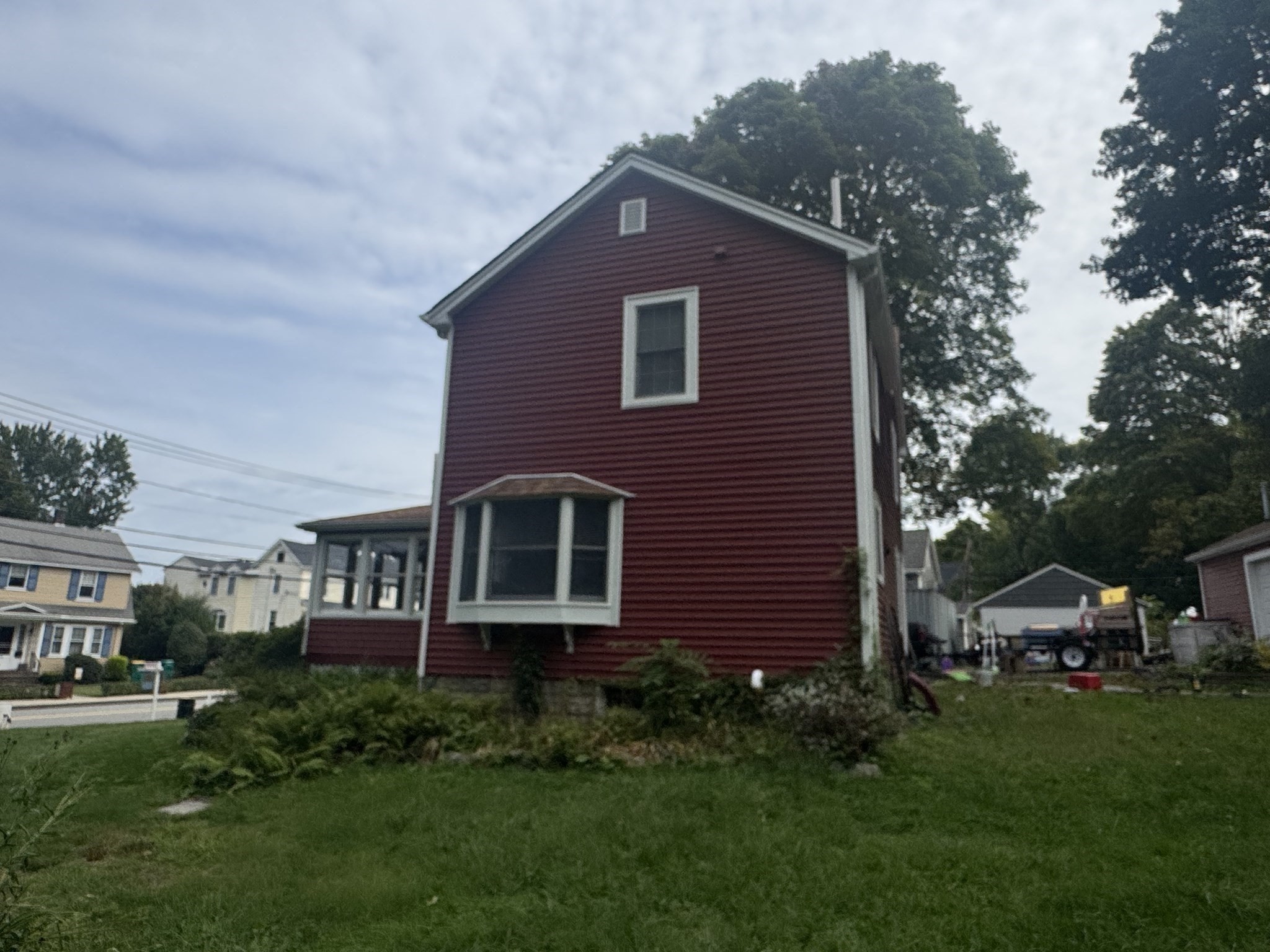 main property photo 28