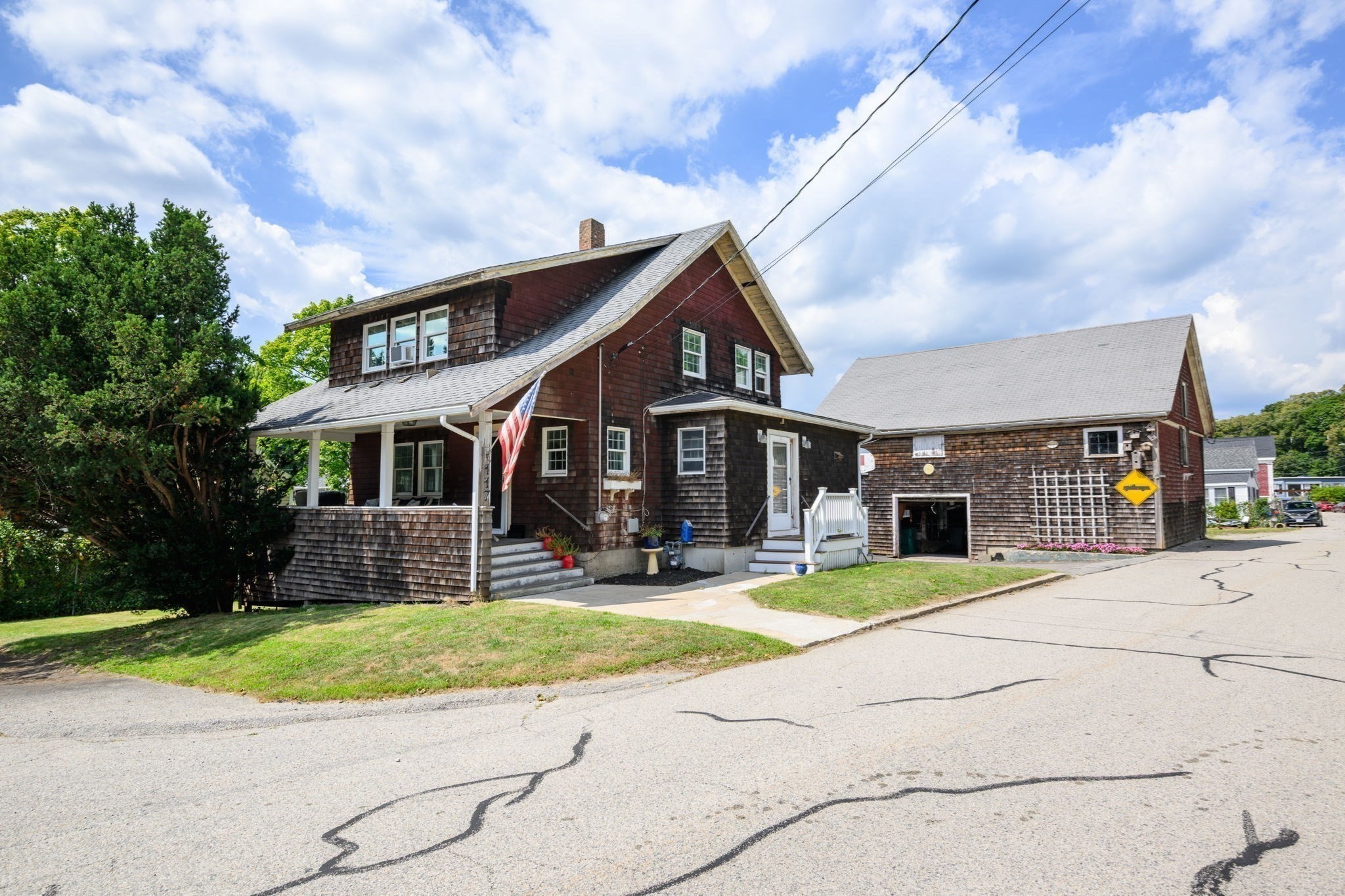 main property photo 4